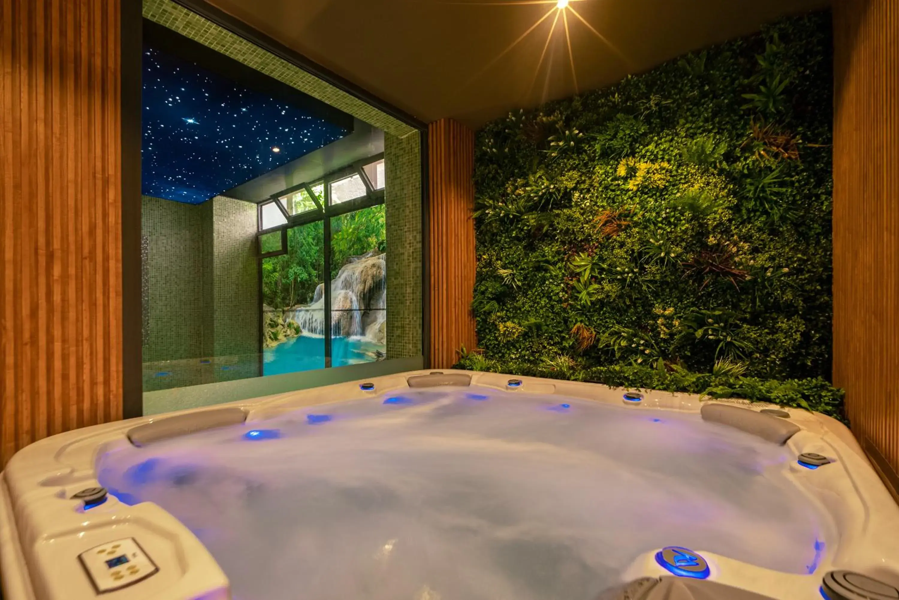 Swimming pool in AD HOTEL HYDRA Swimming pool in AD HOTEL HYDRA