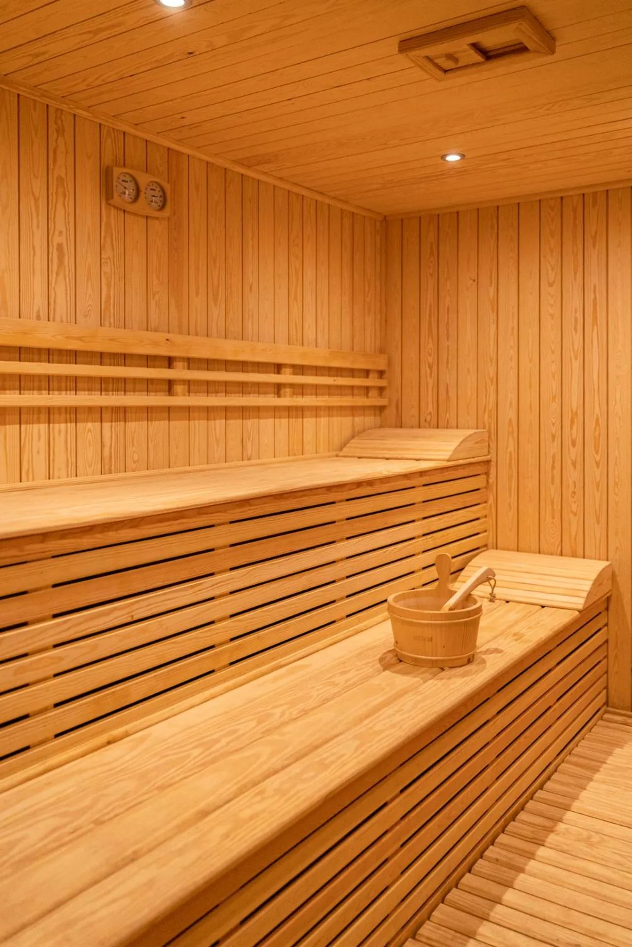 Steam room in AD HOTEL HYDRA