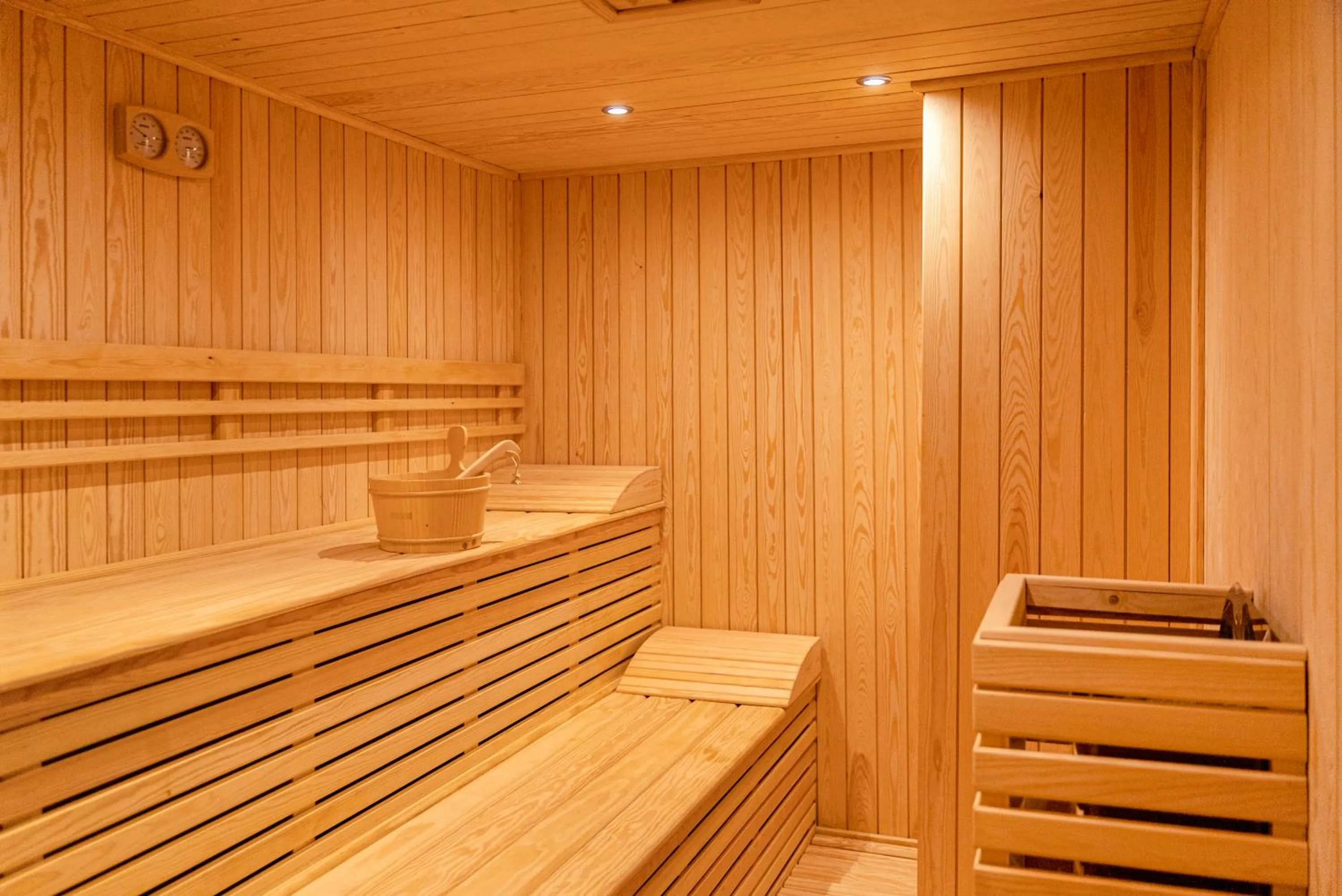 Steam room in AD HOTEL HYDRA