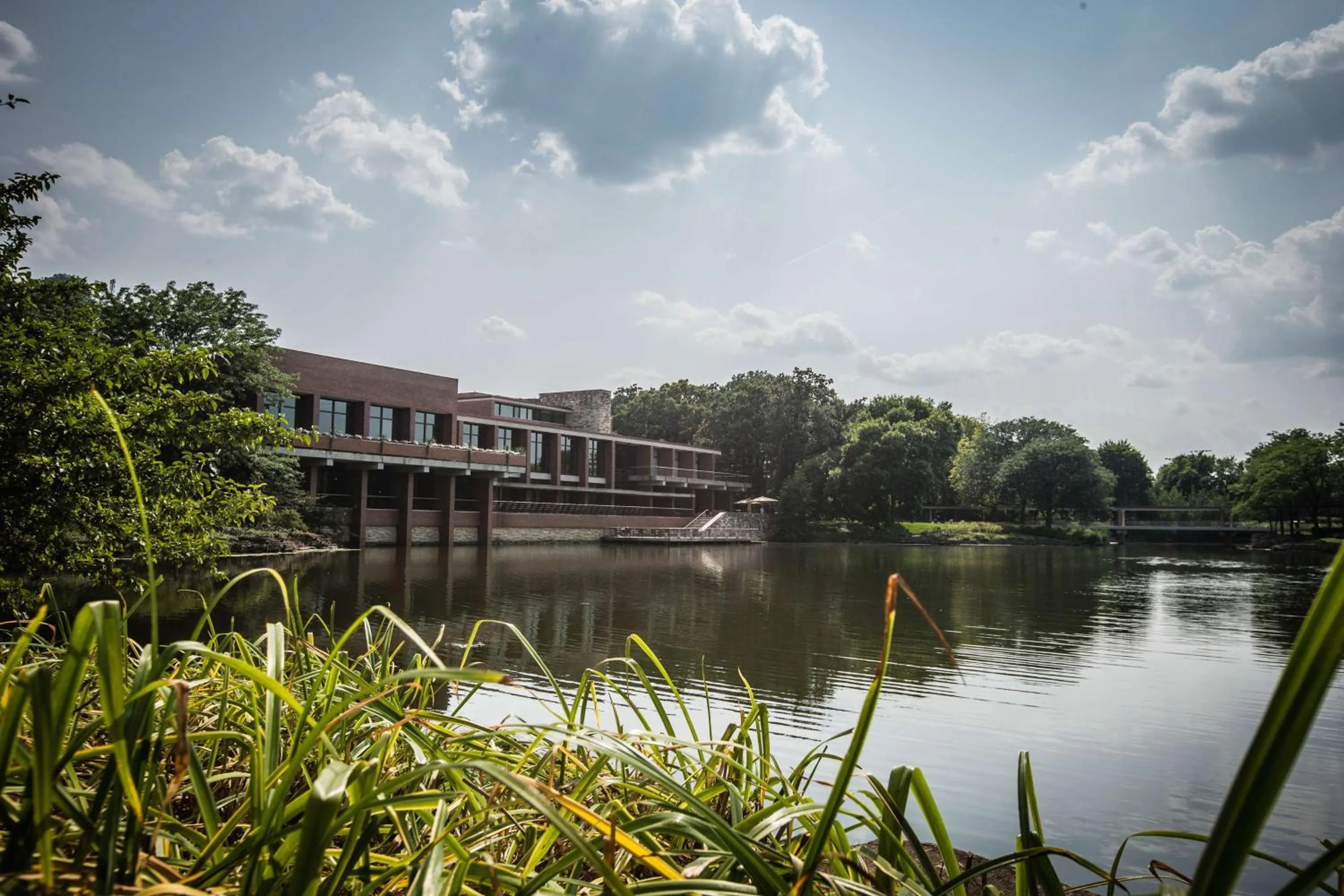 Property building in Hyatt Lodge Oak Brook Chicago