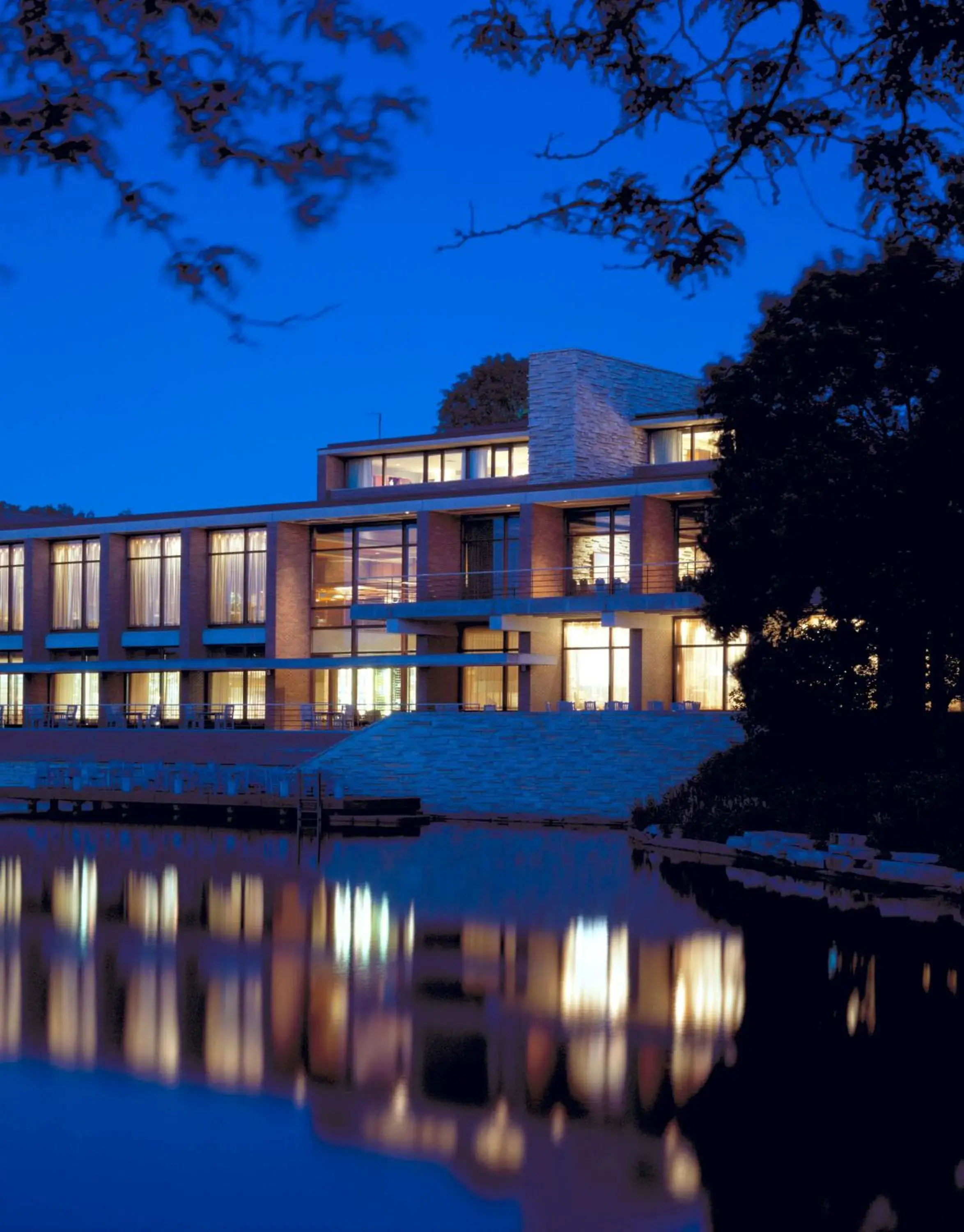 Property building in Hyatt Lodge Oak Brook Chicago Property building in Hyatt Lodge Oak Brook Chicago