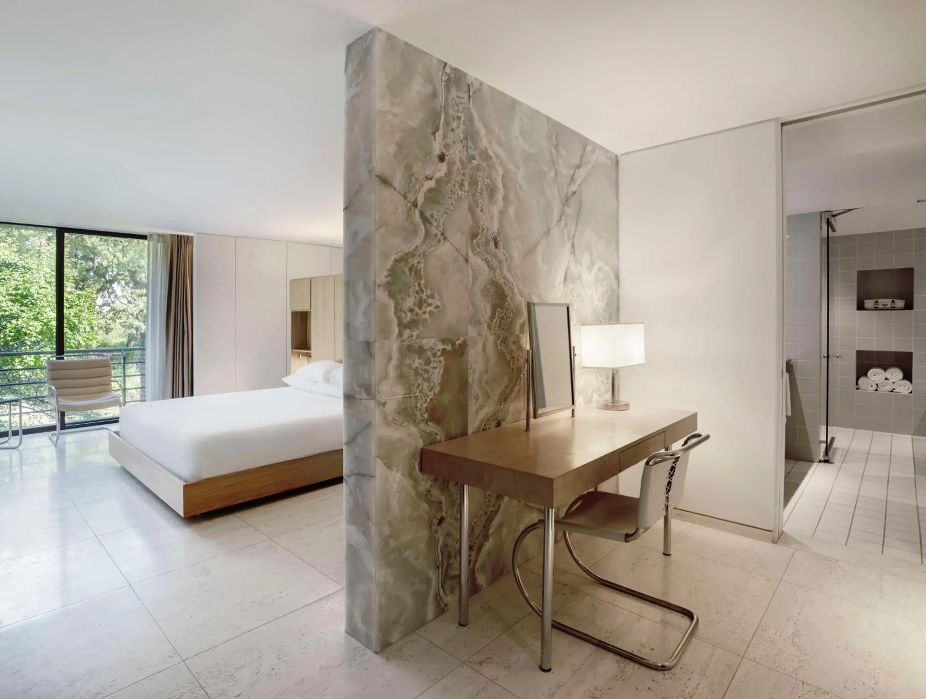 Photo of the whole room, Bed in Hyatt Lodge Oak Brook Chicago Photo of the whole room, Bed in Hyatt Lodge Oak Brook Chicago