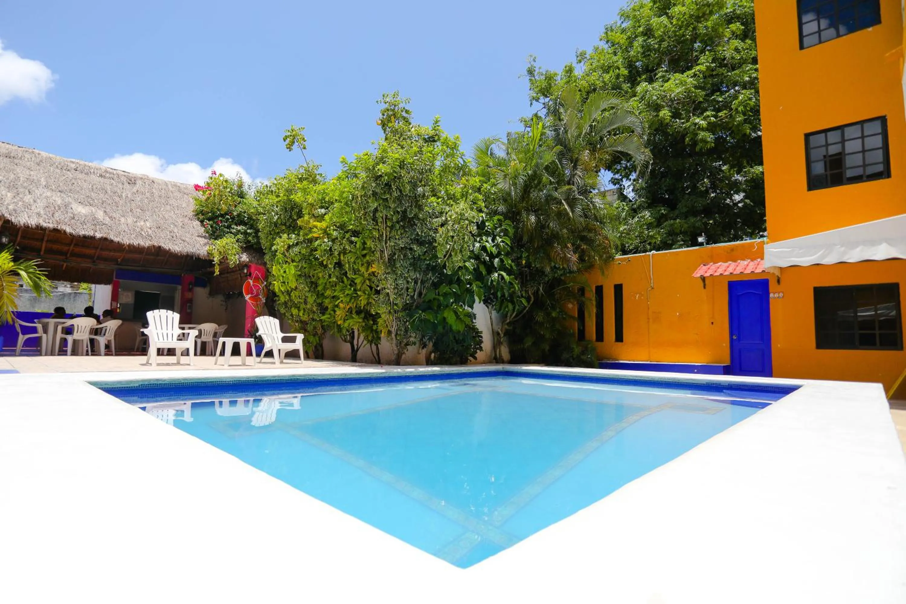 Swimming pool in Hotel Hacienda Cancun
