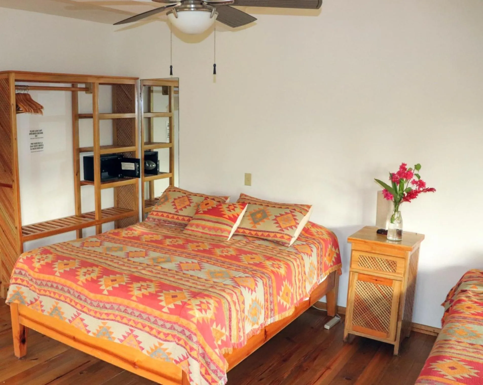 Bed in Hotel Posada Seremein ,West Bay ,Roatan