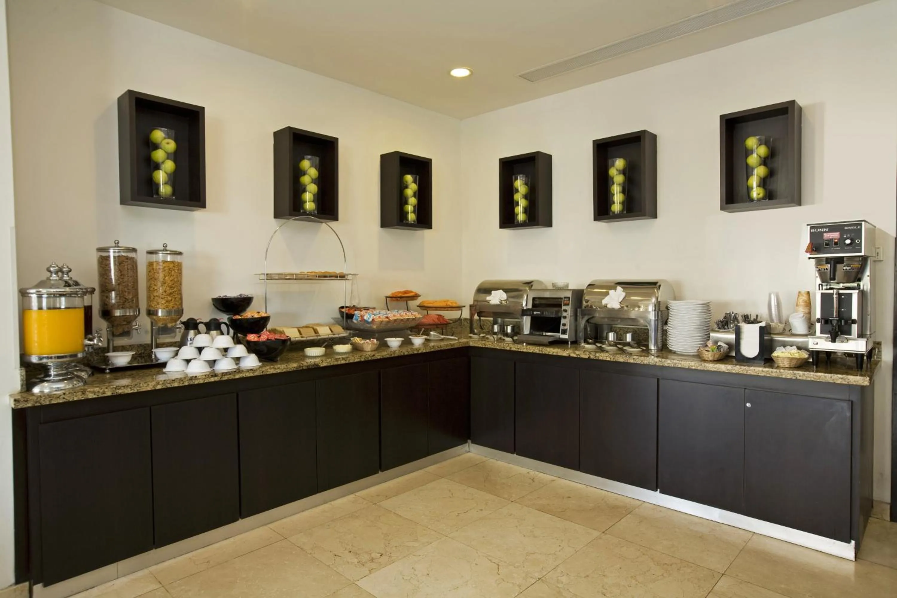 Restaurant/places to eat in One Aguascalientes San Marcos