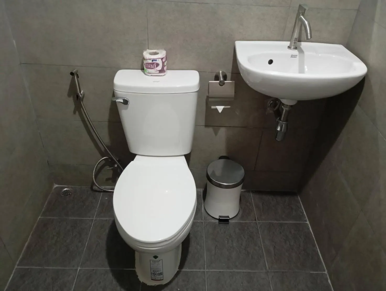 Bathroom in SK Hometel Samui Airport