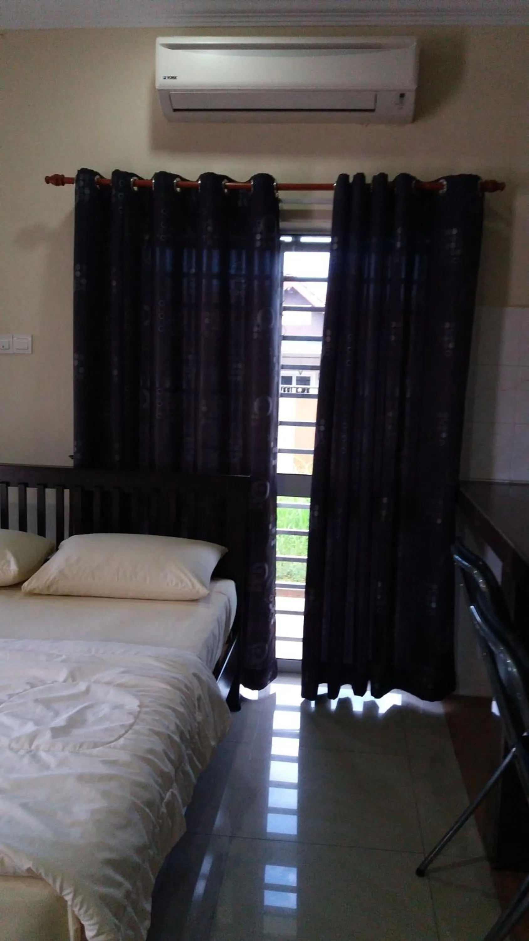 air conditioner, Bed in GLG KLIA Transit House