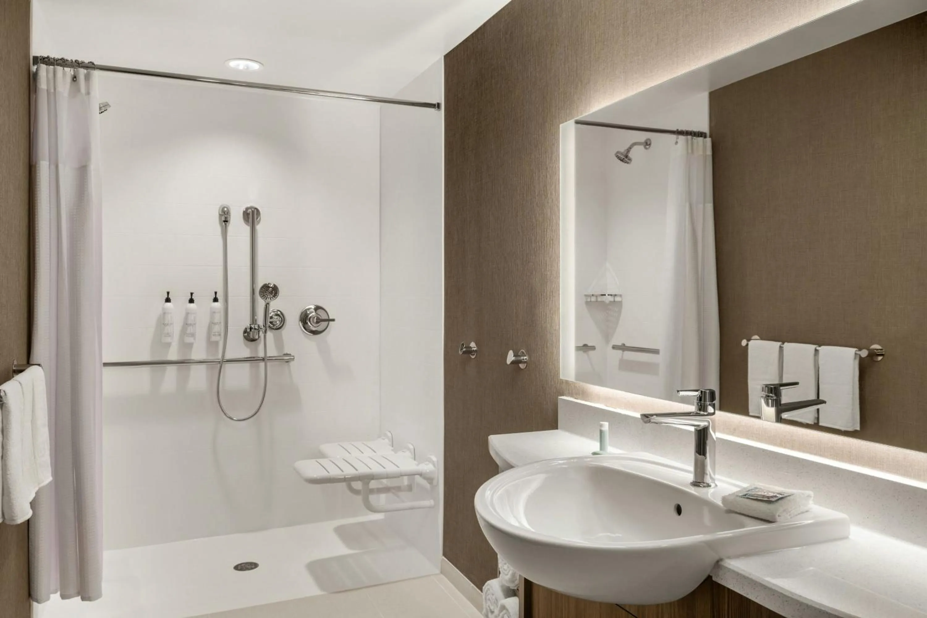 Bathroom in SpringHill Suites by Marriott Menomonee Falls
