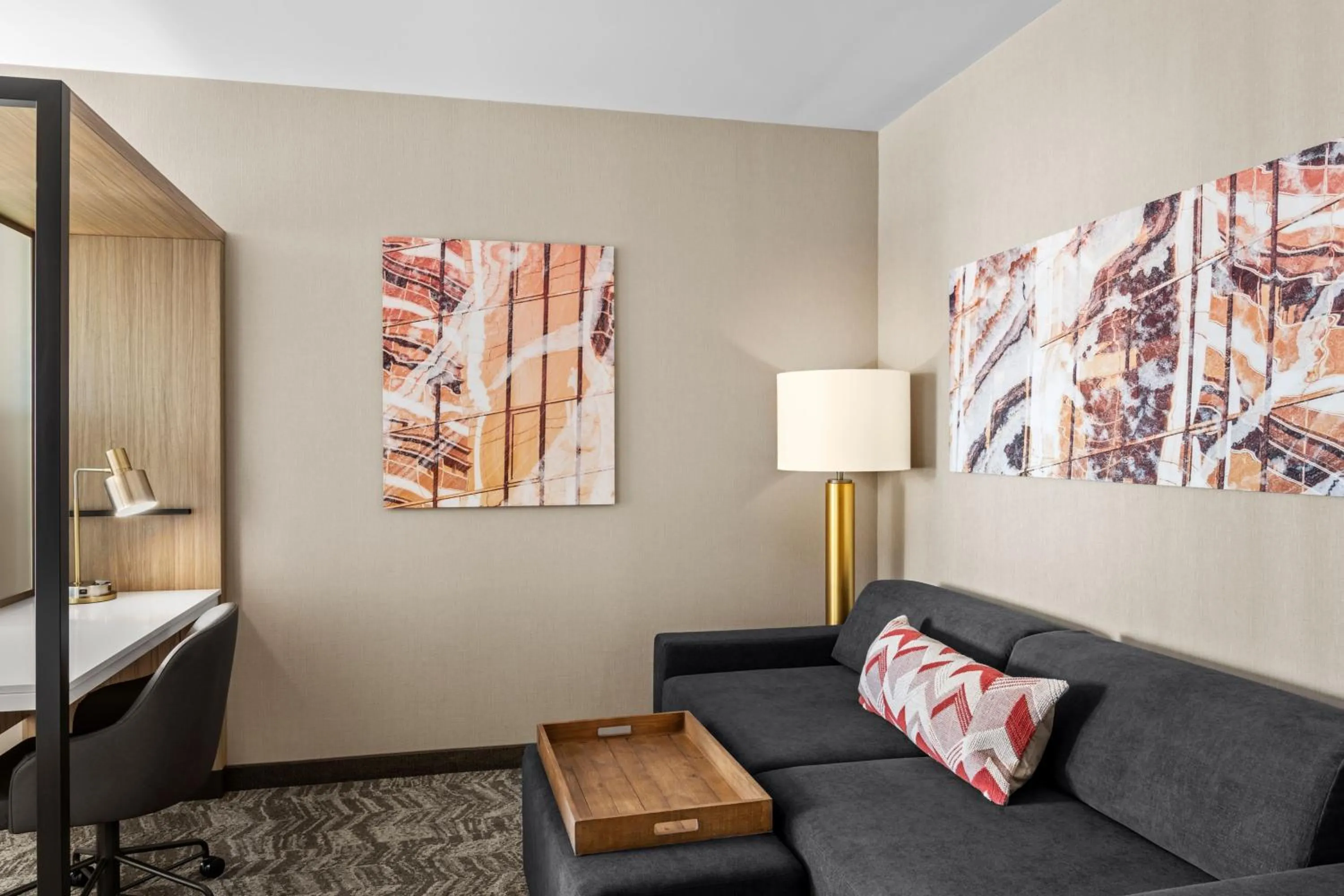 Living room in SpringHill Suites by Marriott Menomonee Falls