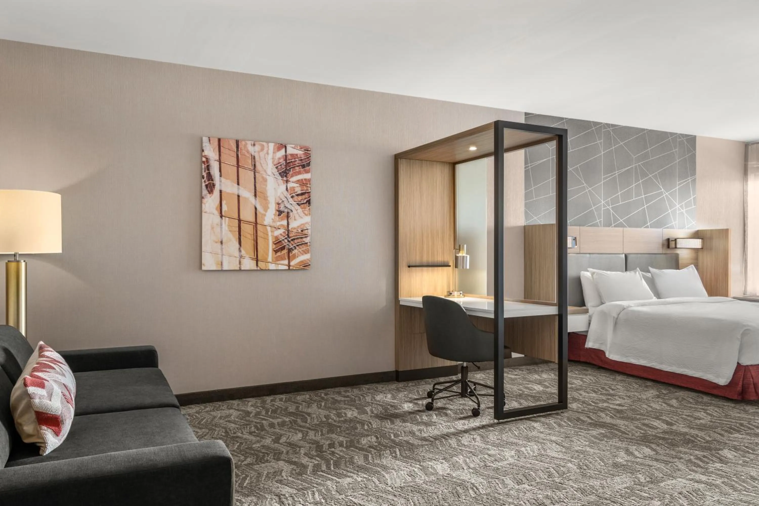 Seating area, Bed in SpringHill Suites by Marriott Menomonee Falls