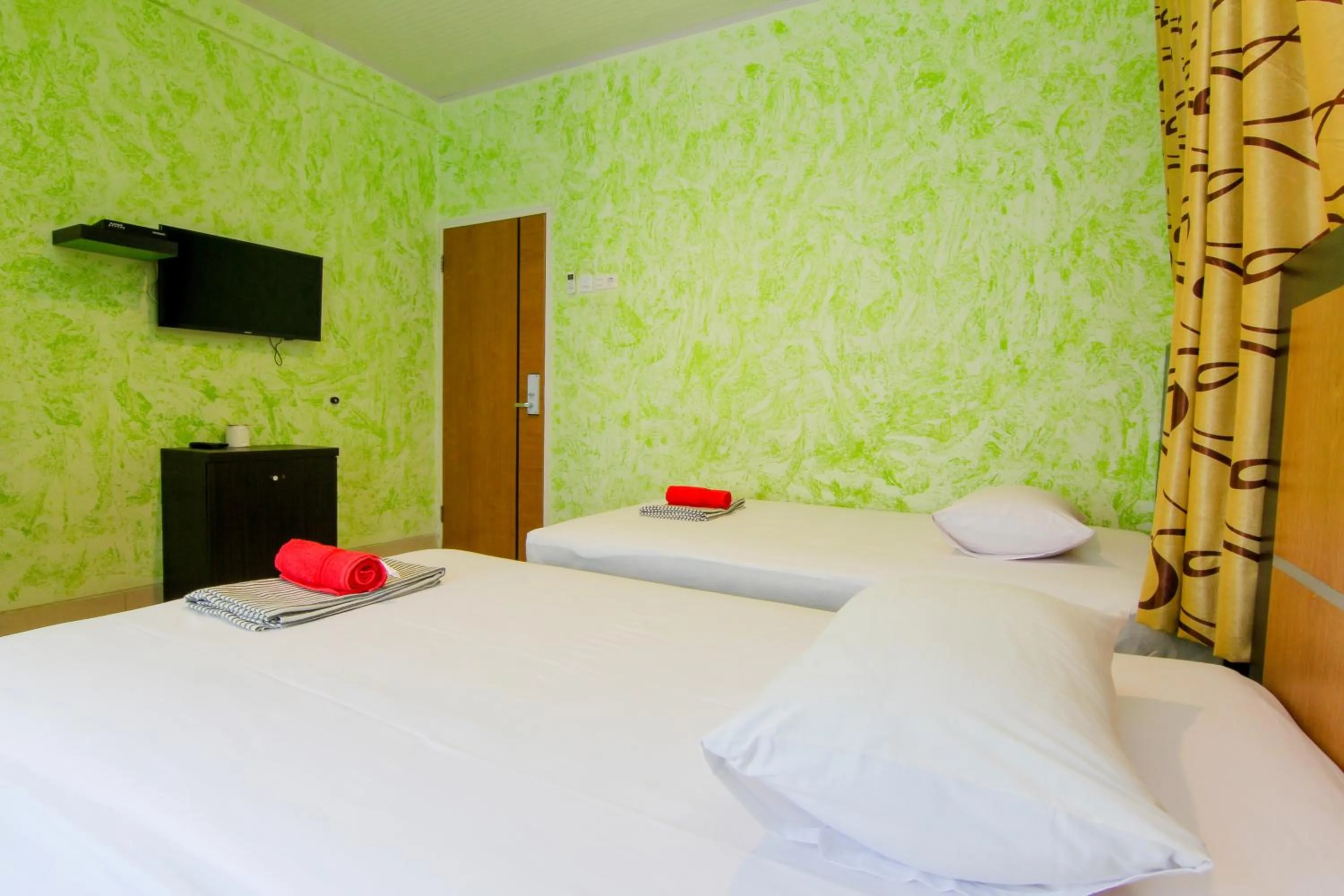 Bedroom, Bed in Yani Homestay