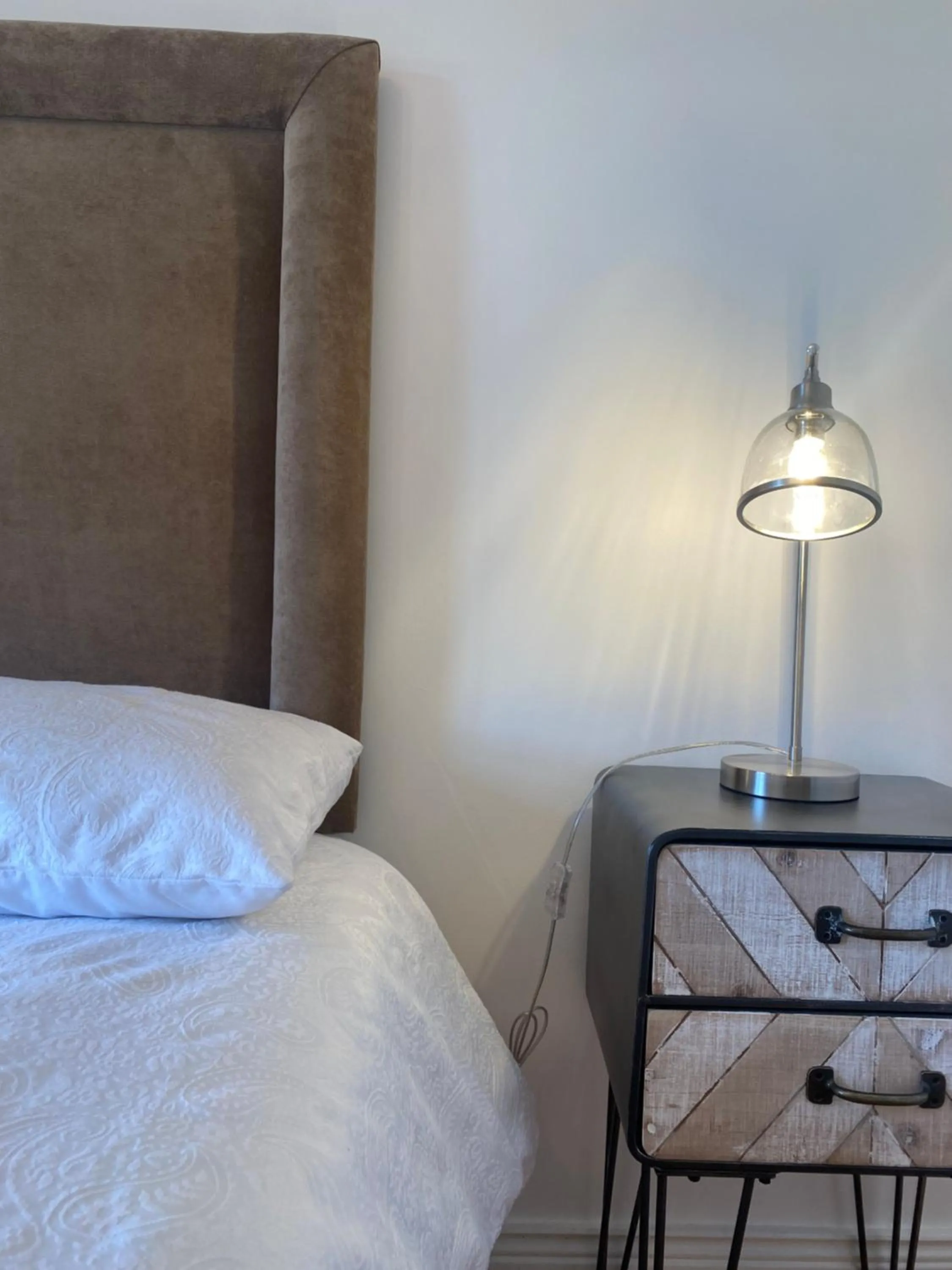 Bedroom, Bed in The Lodge Donegal Town