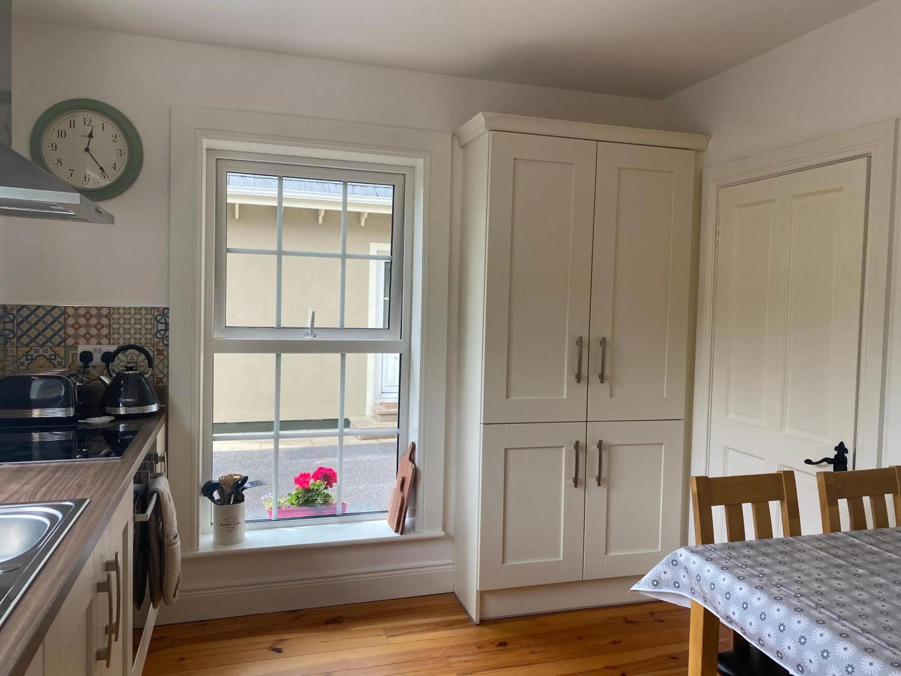 Kitchen or kitchenette in The Lodge Donegal Town