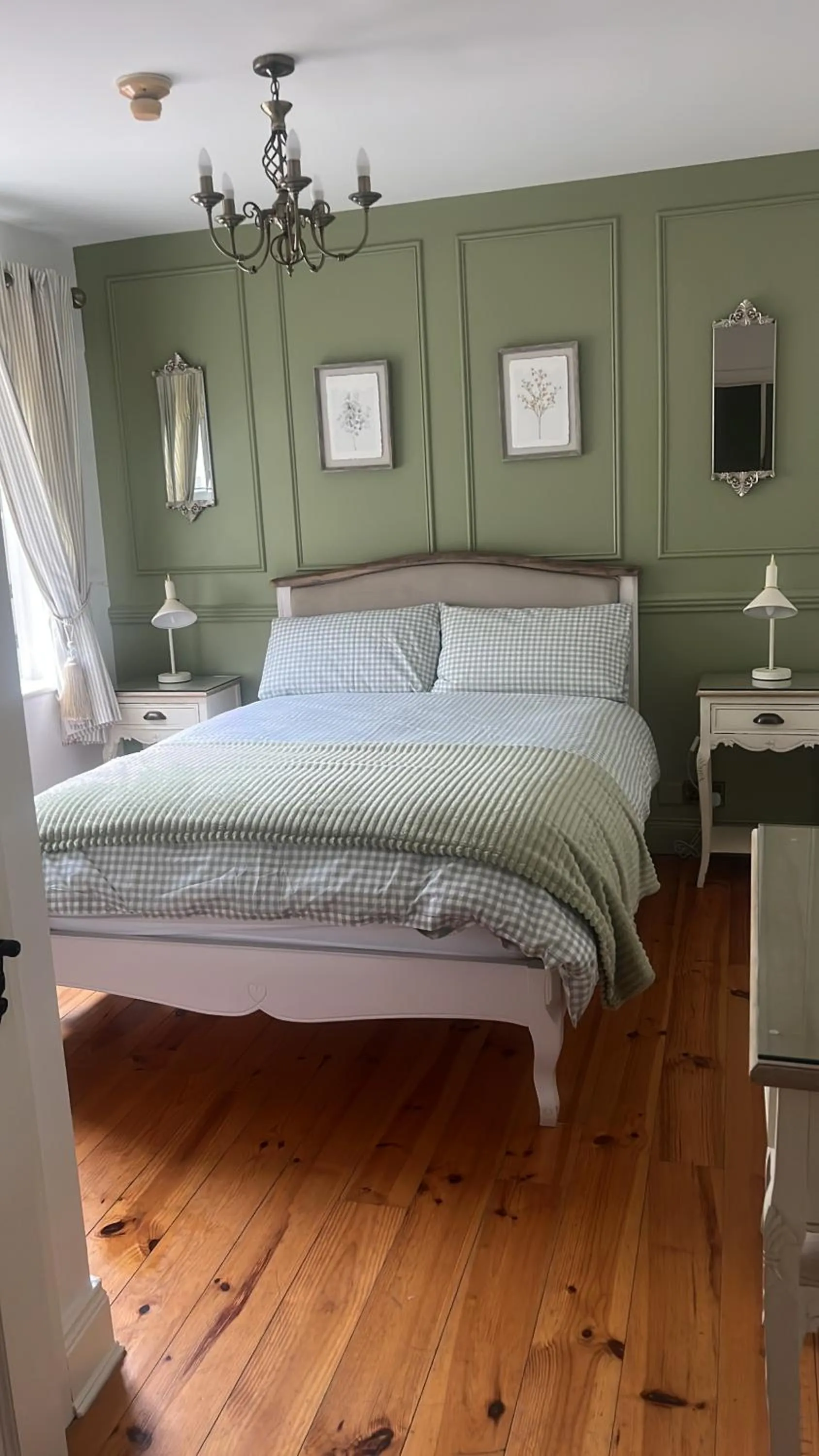 Bed in The Lodge Donegal Town