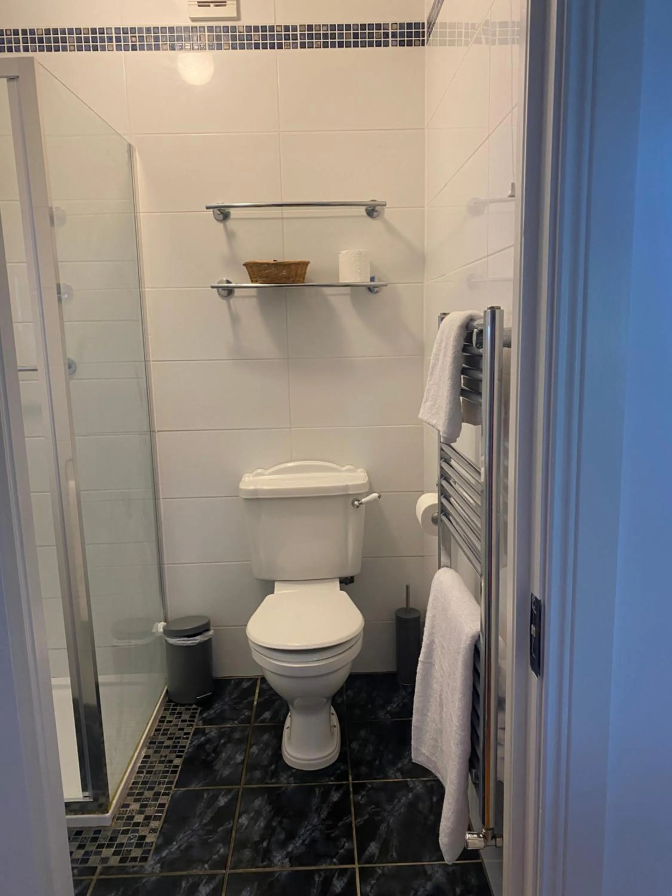 Shower in The Lodge Donegal Town