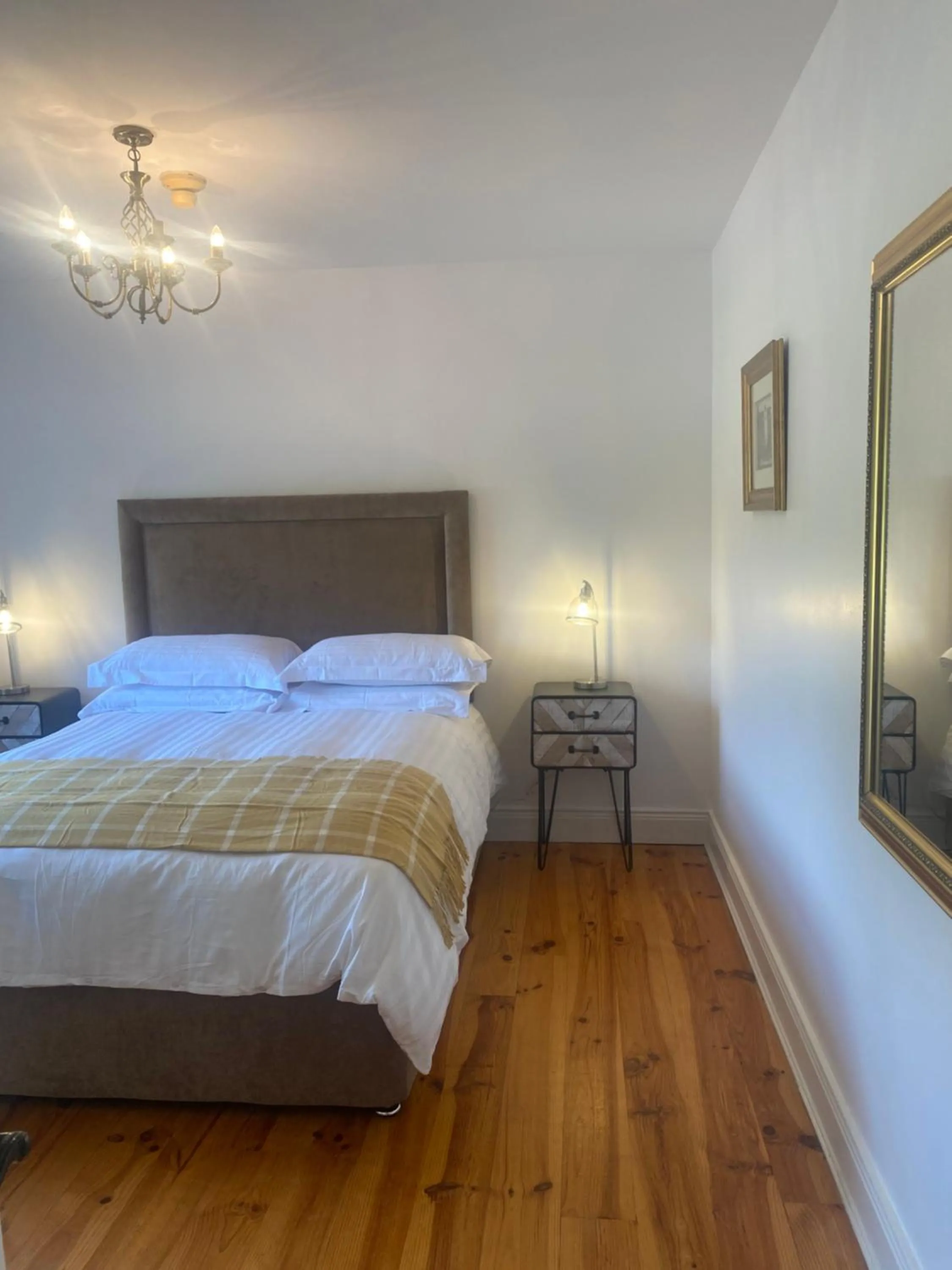 Bedroom, Bed in The Lodge Donegal Town