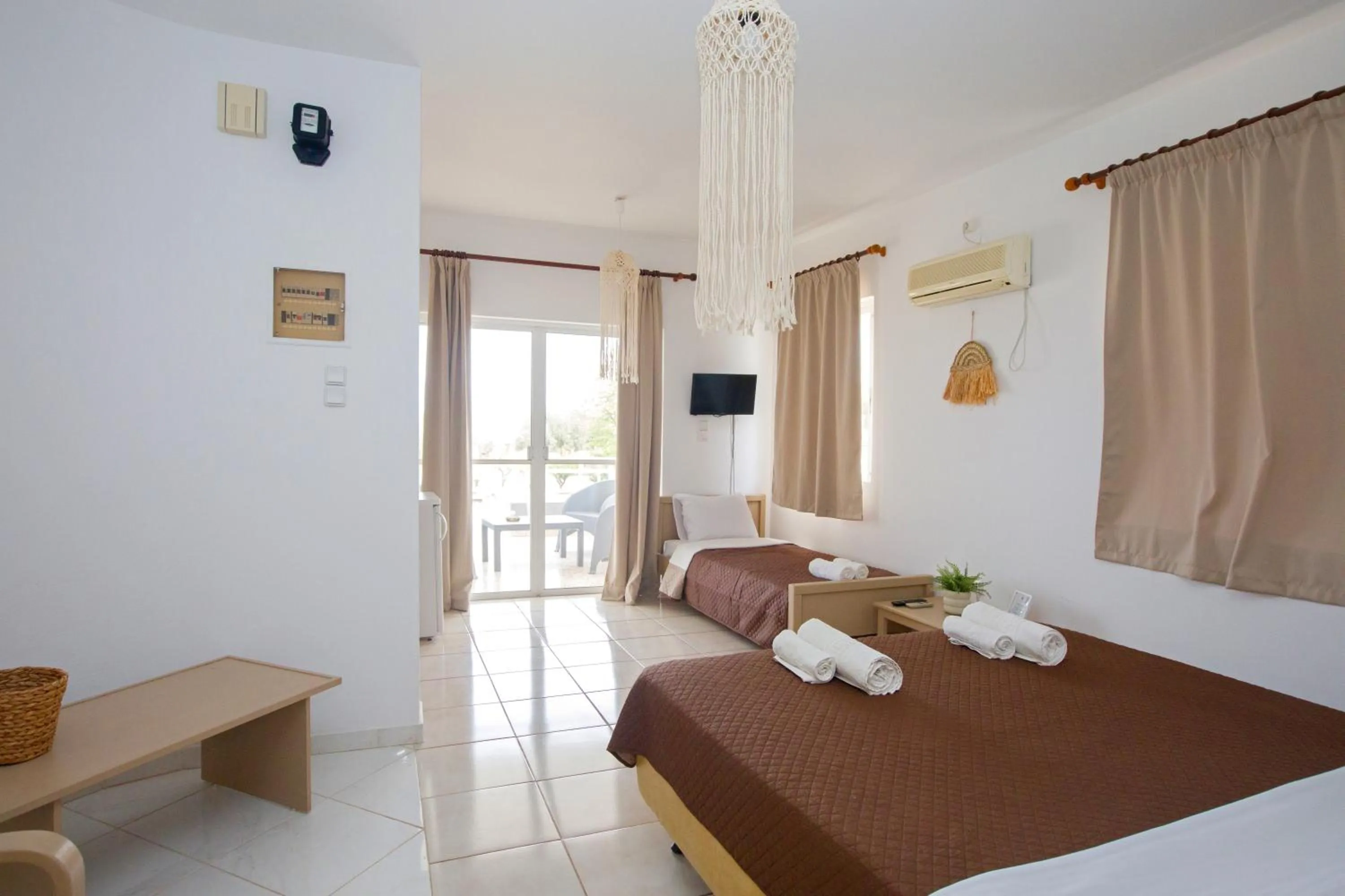 Photo of the whole room, Bed in Blue Marine Village