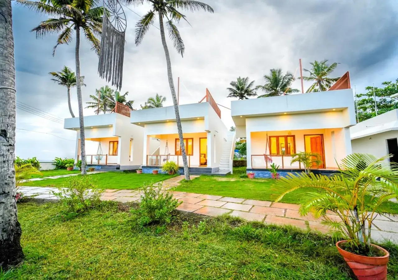 Property building in Solaris Beach View Resort & Spa by VOYE HOMES Property building in Solaris Beach View Resort & Spa by VOYE HOMES