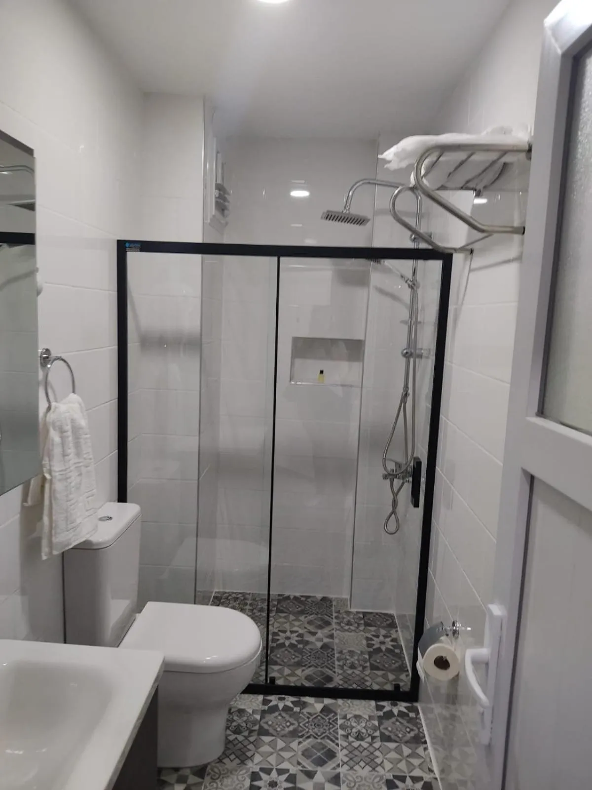 Shower in istanbul airport family suites hotel