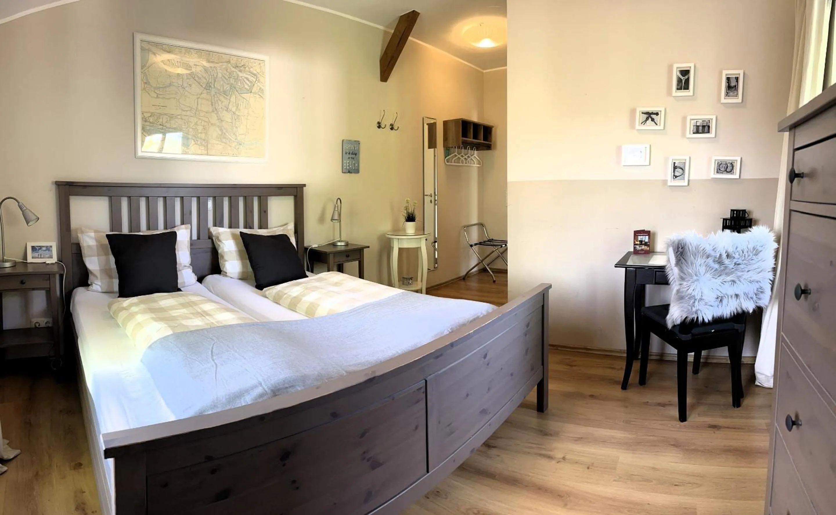 Bedroom, Bed in Landhotel Rehedyk