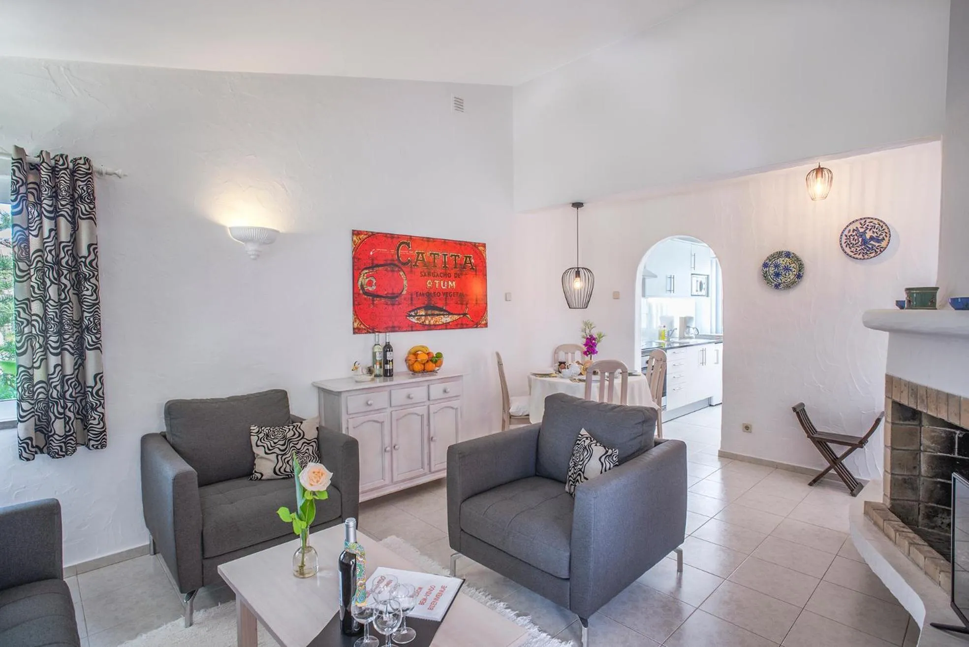 Charming Apartment with Garden Views in Luz
