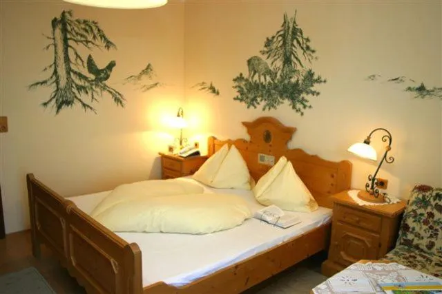 room service, Bed in Hotel Prechtlhof
