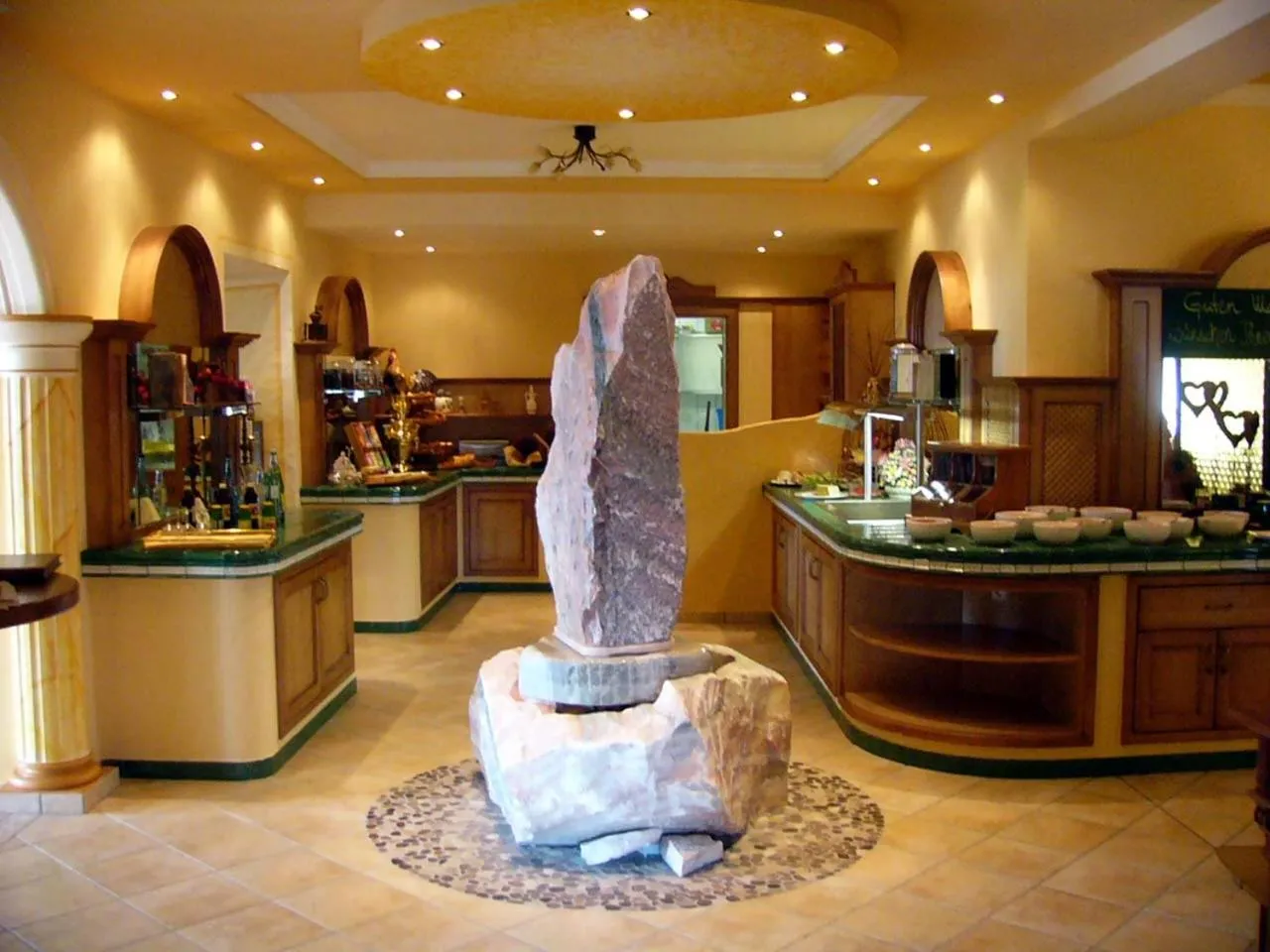 Restaurant/places to eat in Hotel Prechtlhof