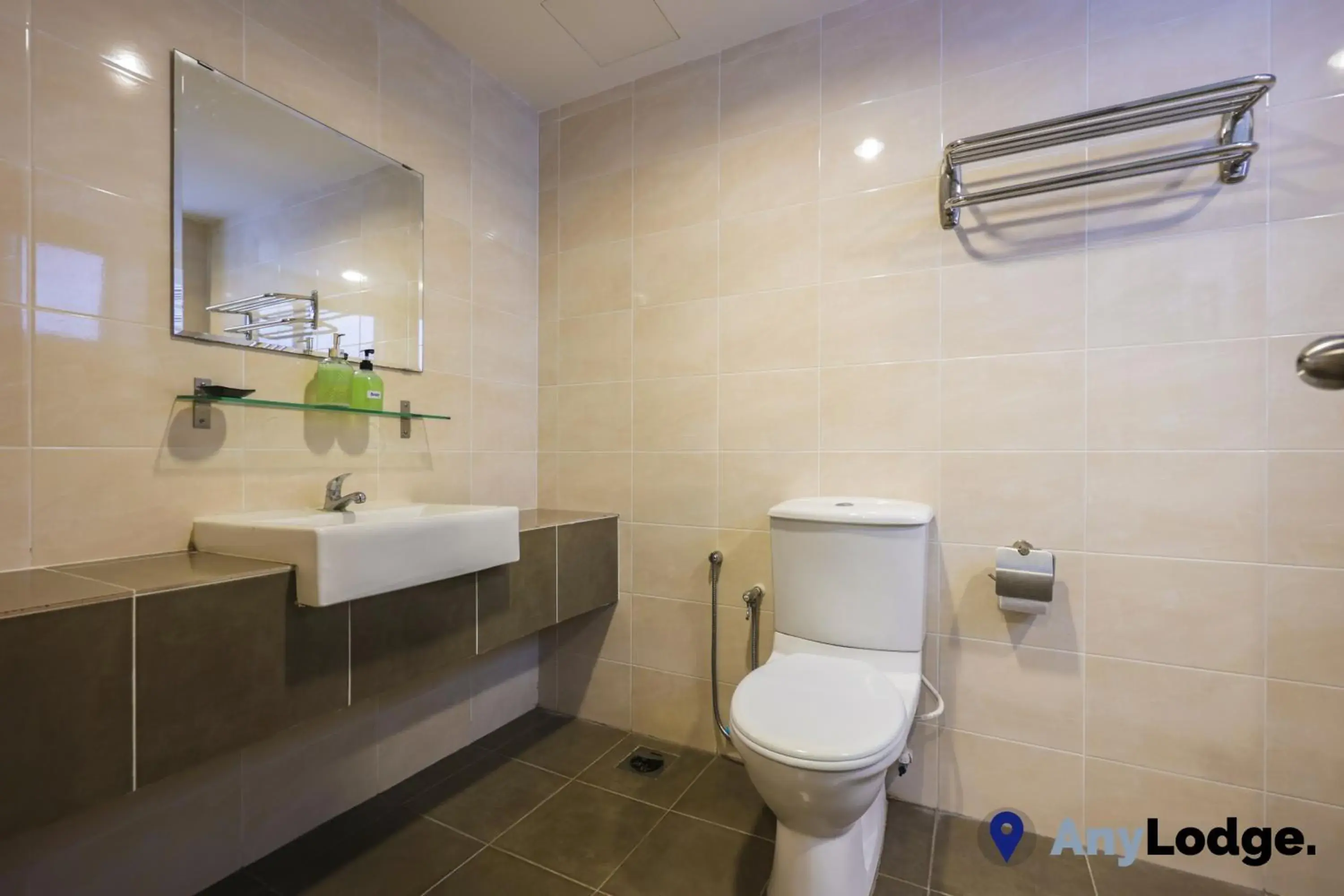 Three-Bedroom Suite in AnyLodge Waterfront Marina Island Pangkor Three-Bedroom Suite in AnyLodge Waterfront Marina Island Pangkor