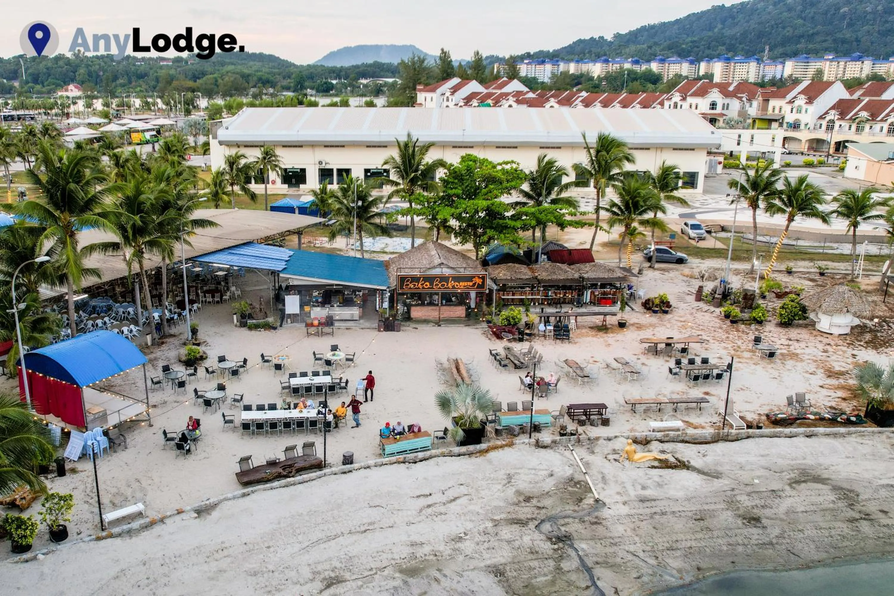 Restaurant/places to eat in AnyLodge Waterfront Marina Island Pangkor