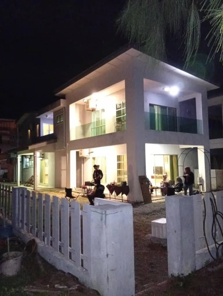 AnyLodge Waterfront Marina Island Pangkor-Lumut