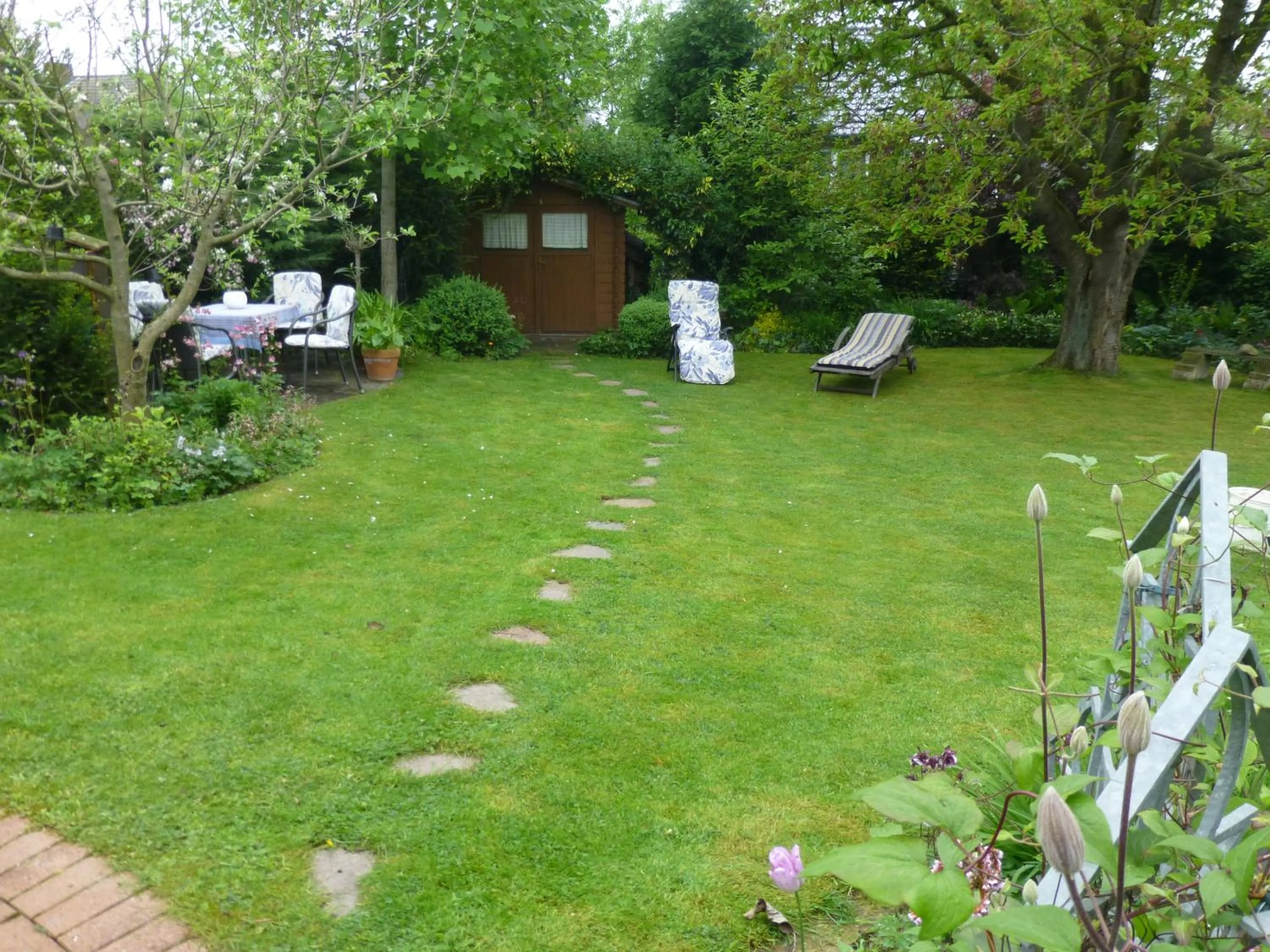 Garden in Ferienwohnung Illerhues