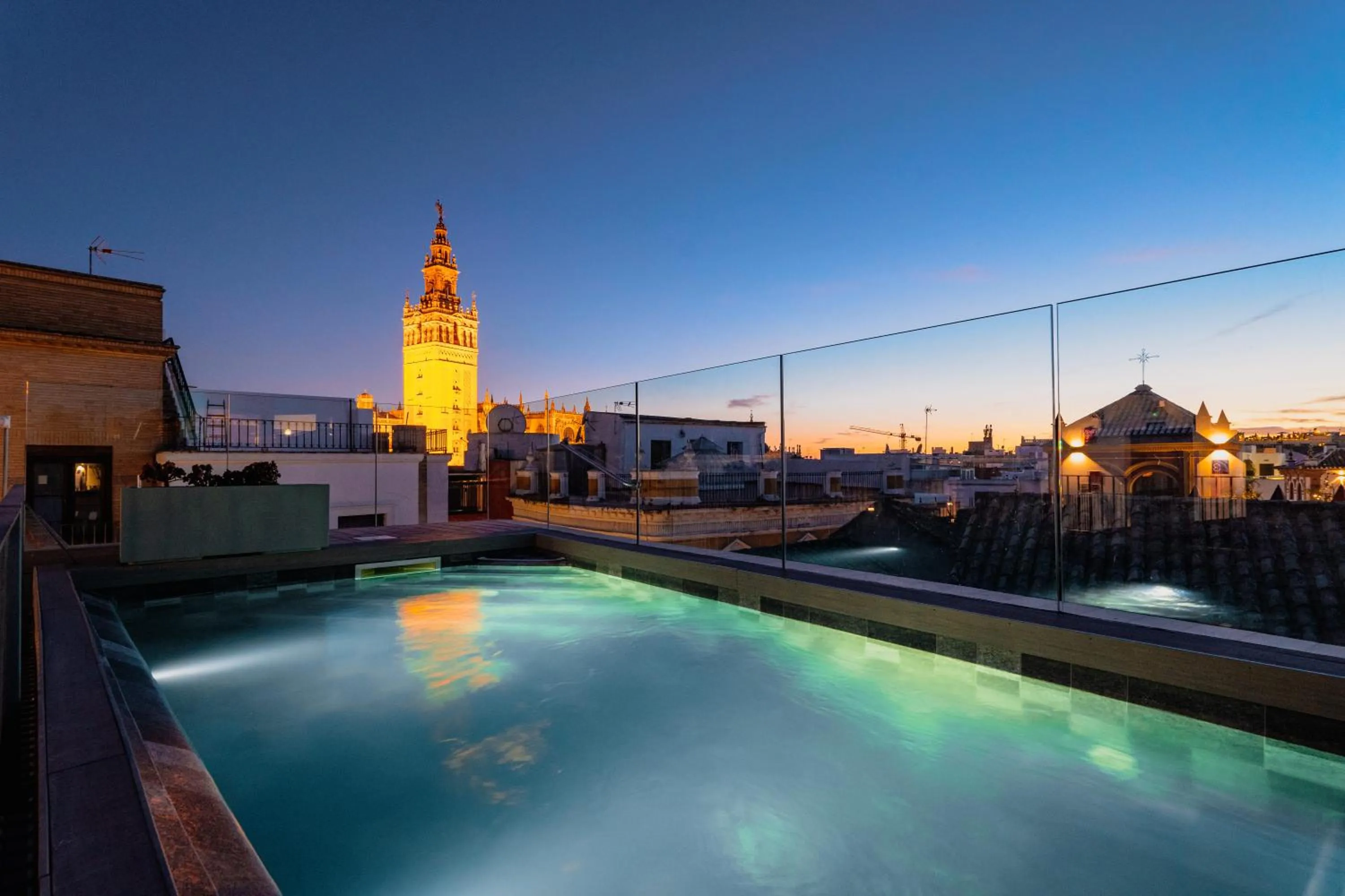 Casa Alhaja by Shiadu