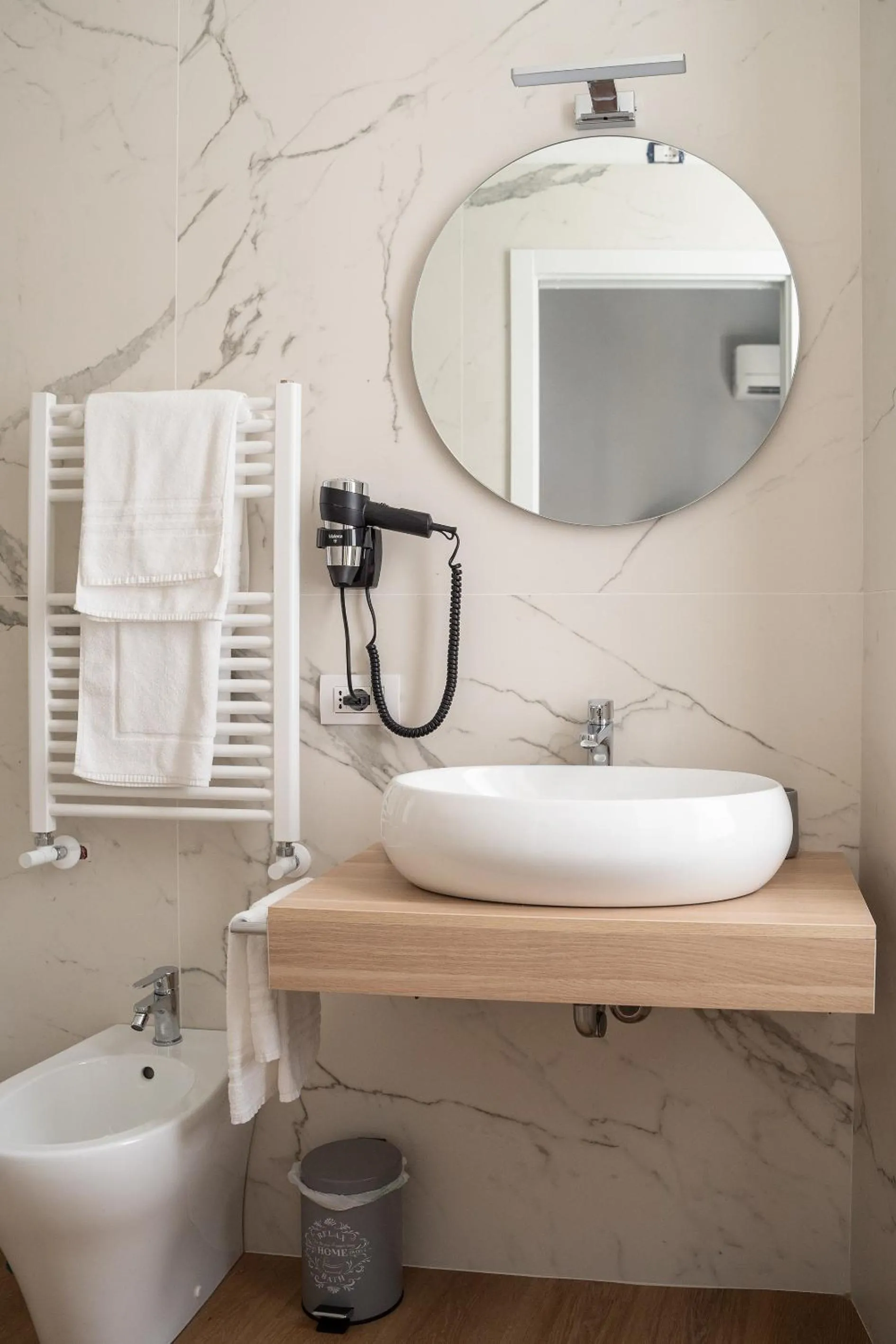 Bathroom in Nolana 28 Rooms in Naples