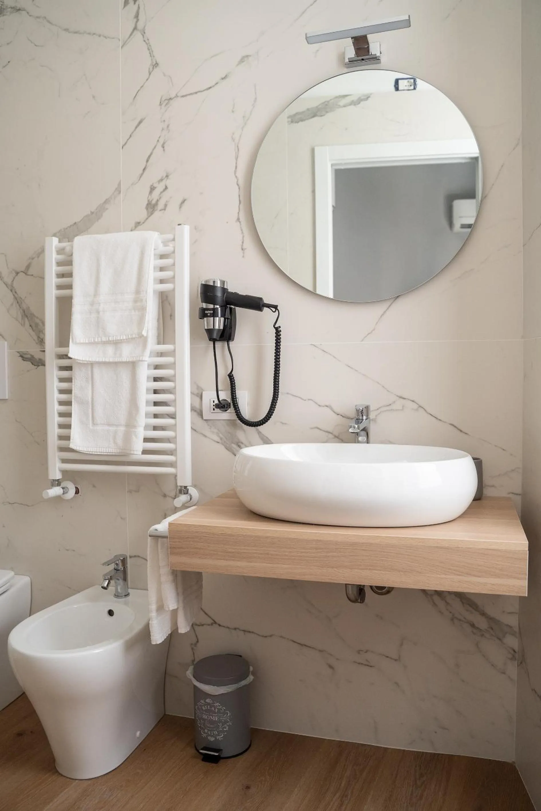 Bathroom in Nolana 28 Rooms in Naples