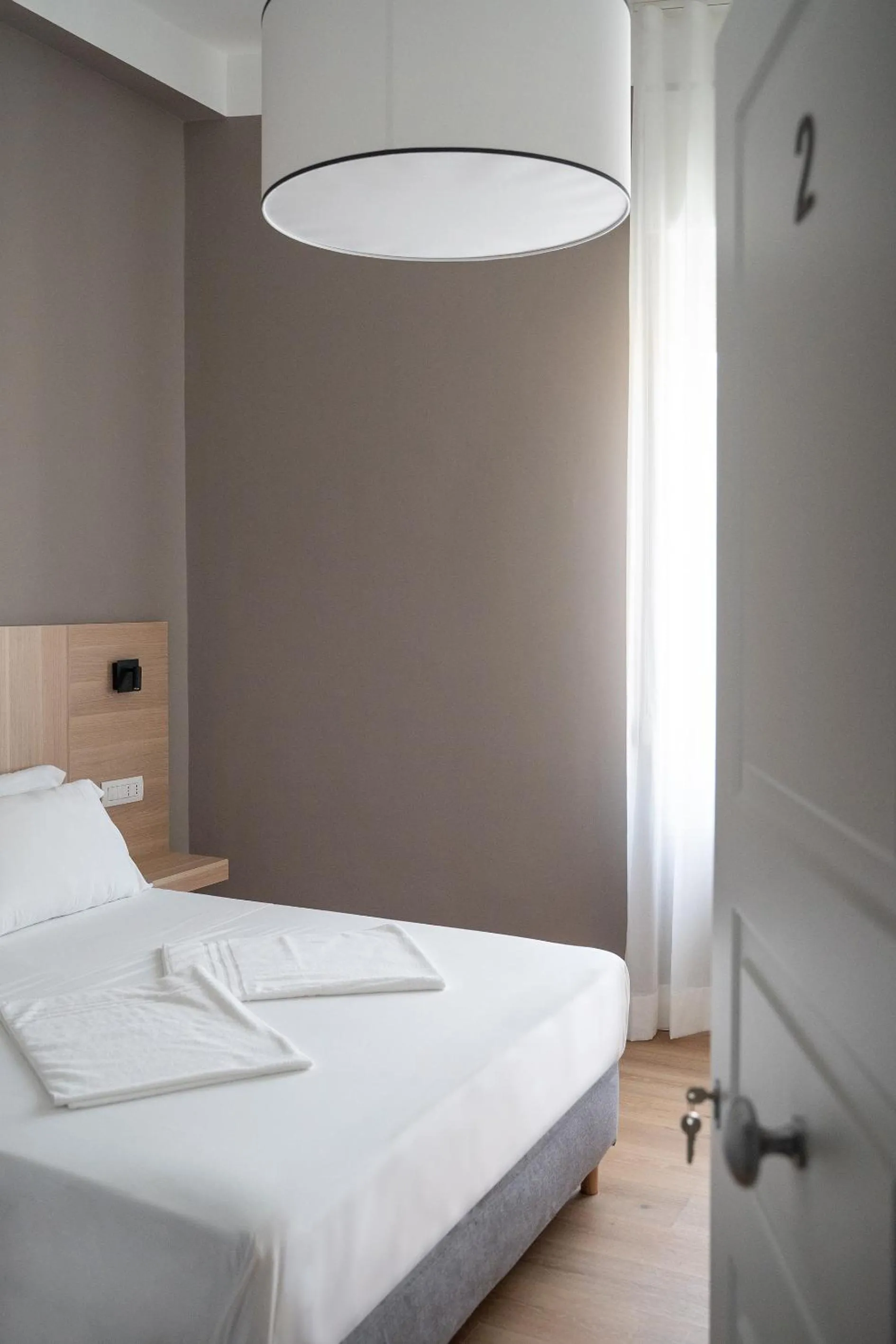 Bed in Nolana 28 Rooms in Naples