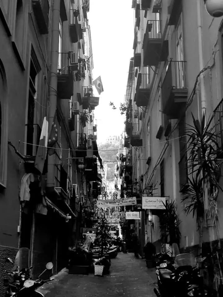 Nolana 28 Rooms in Naples