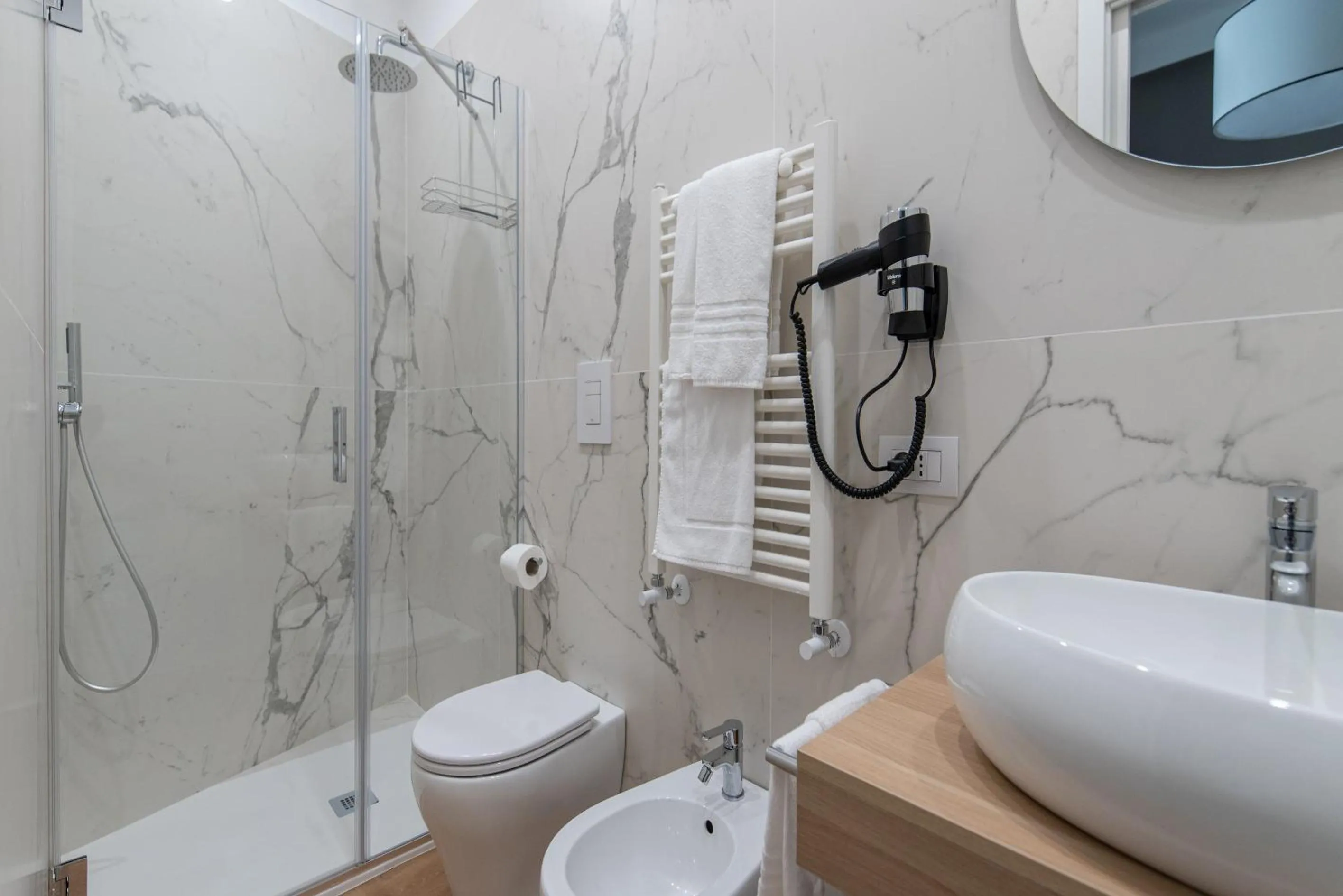 Bathroom in Nolana 28 Rooms in Naples