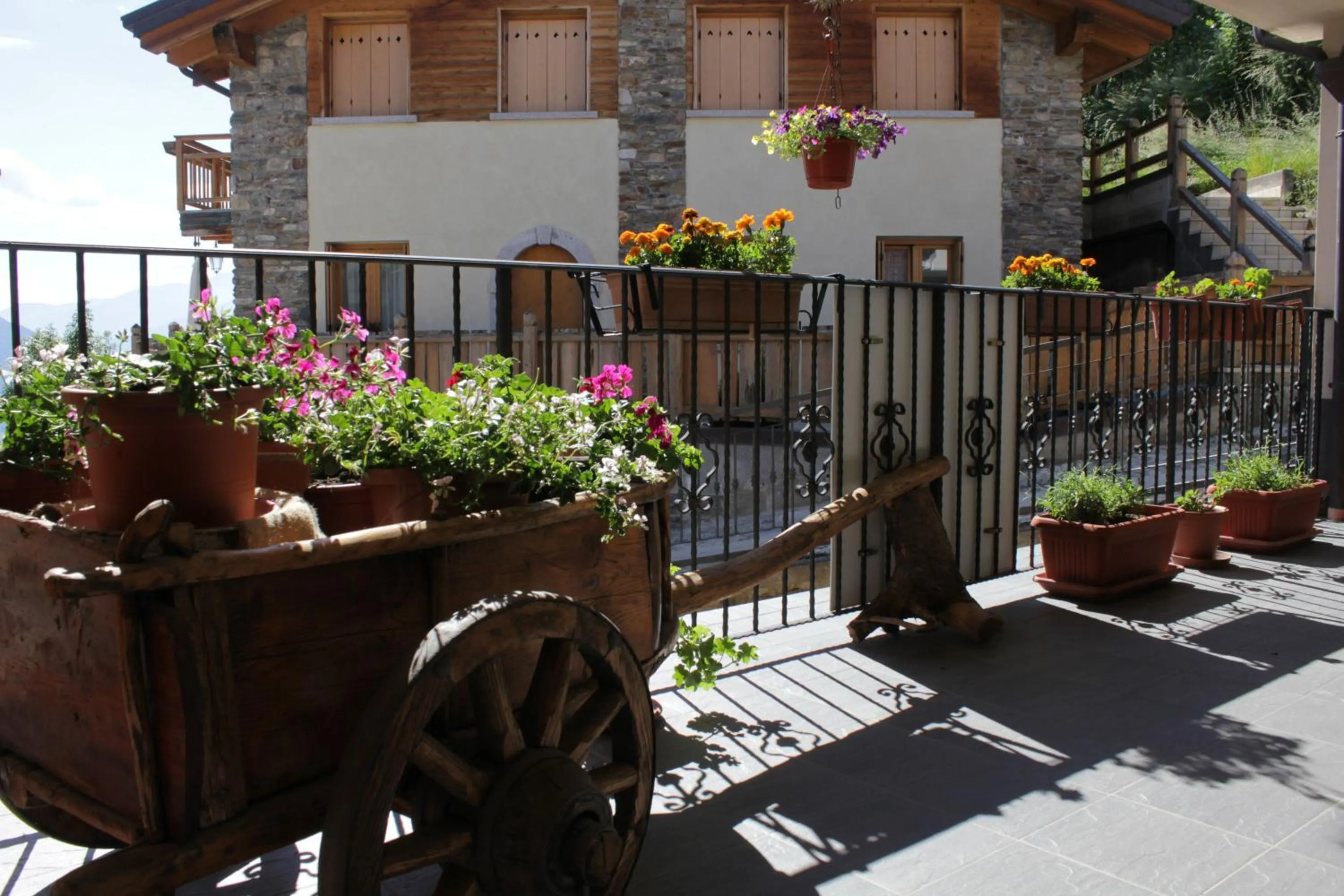 Patio in B&B Villa Dalegno