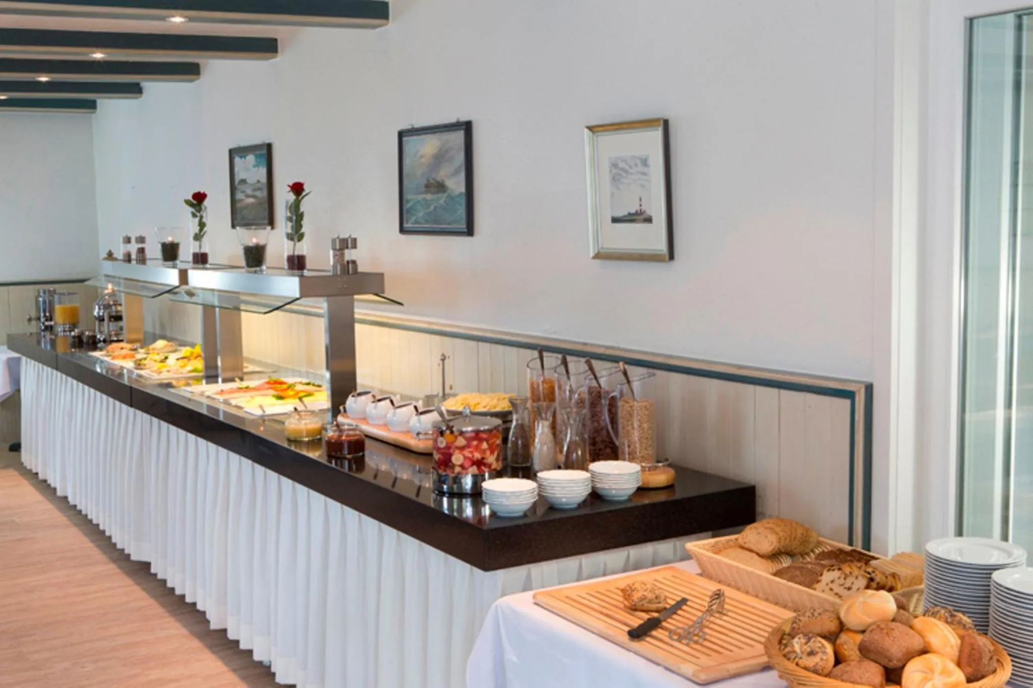 Buffet breakfast in Landhaus Sterdebüll