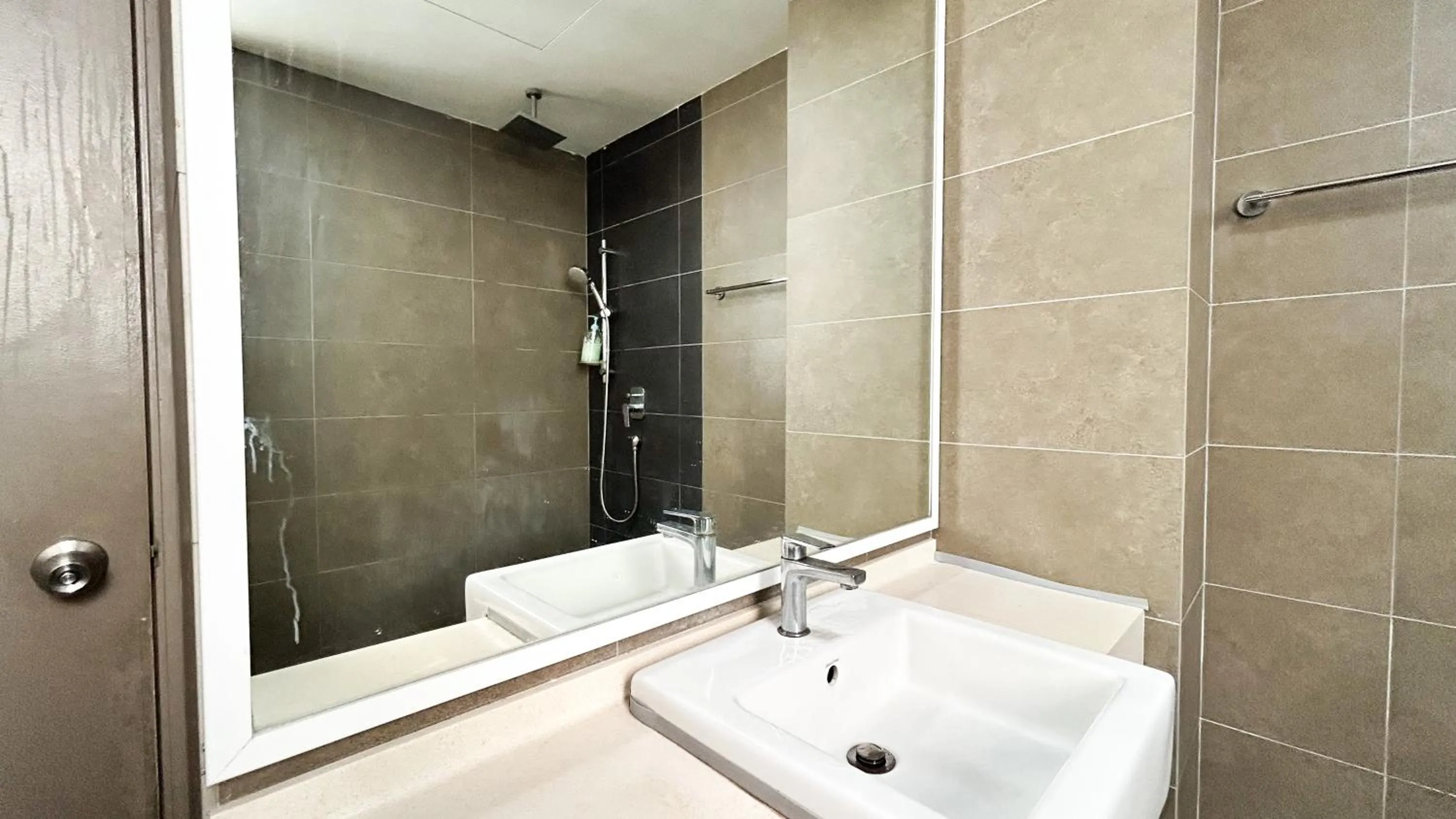 Bathroom in Setapak Central Signature Suites by Manhattan Group