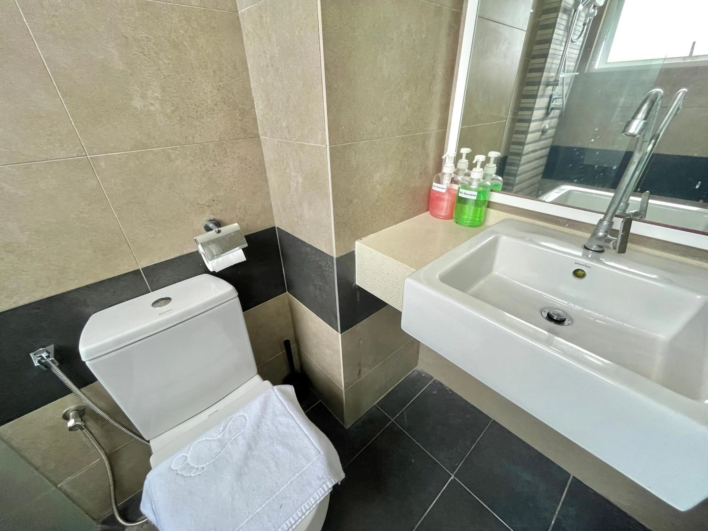 Bathroom in Setapak Central Signature Suites by Manhattan Group
