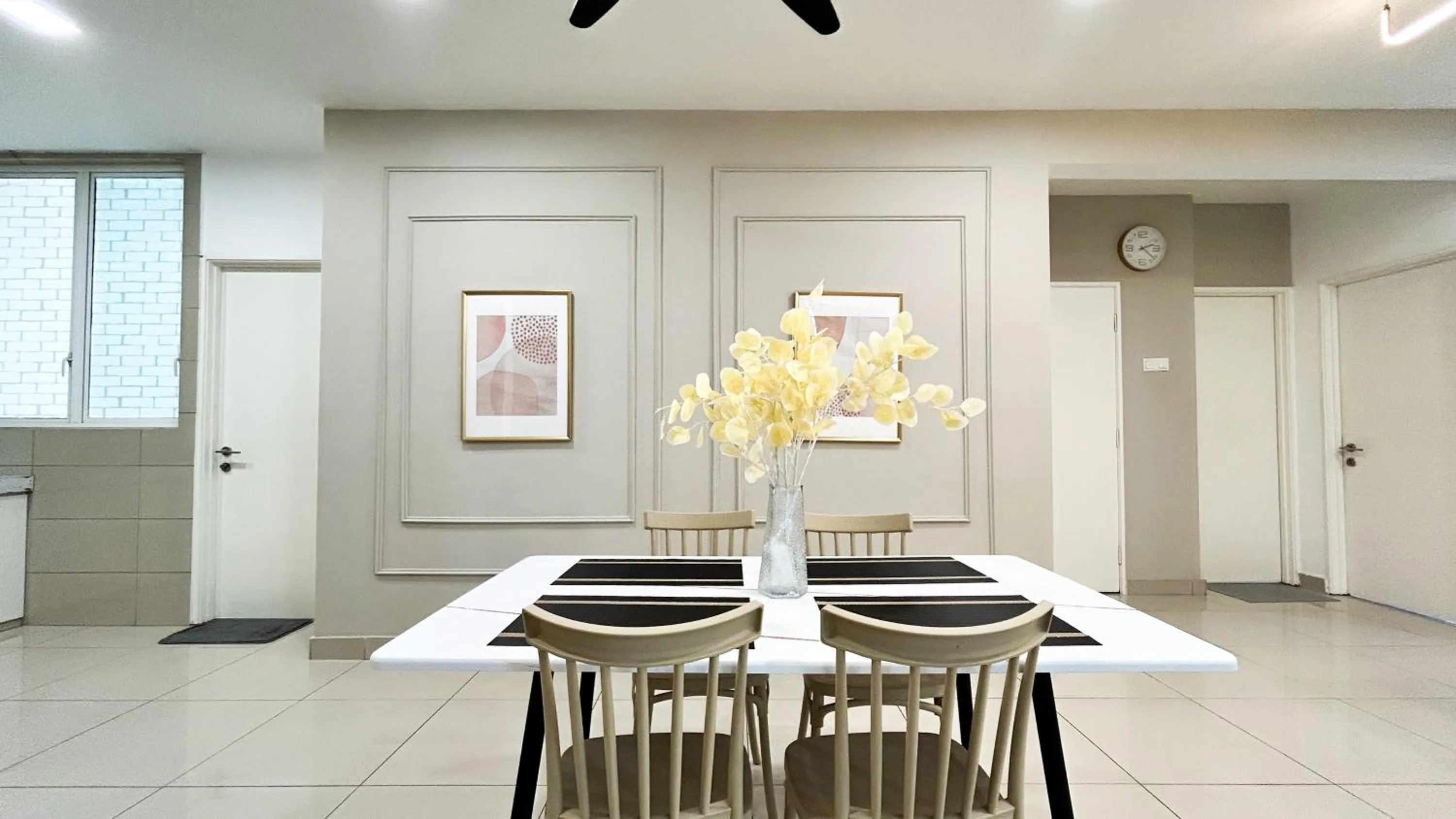 Dining area in Setapak Central Signature Suites by Manhattan Group