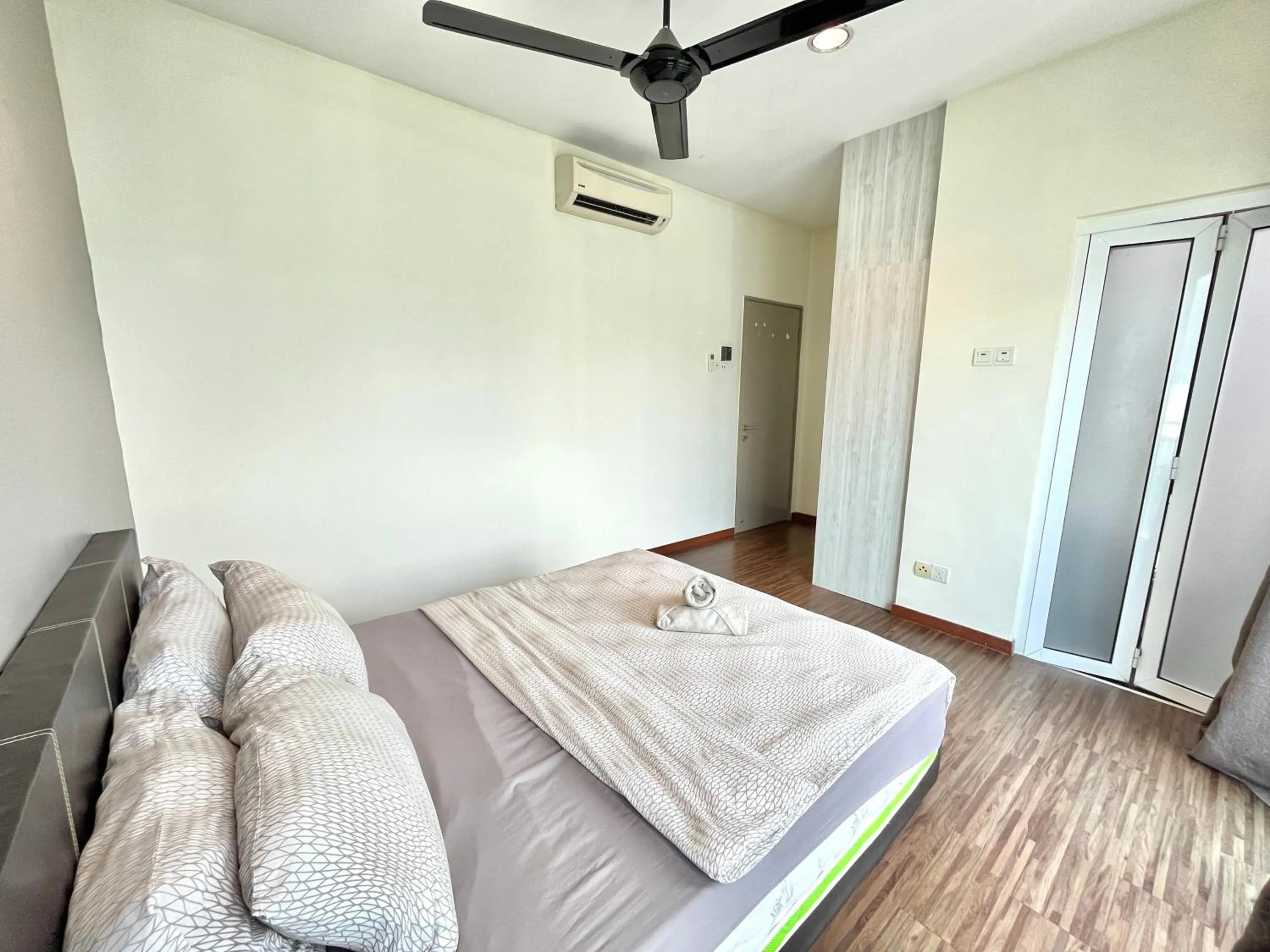 Bedroom, Bed in Setapak Central Signature Suites by Manhattan Group