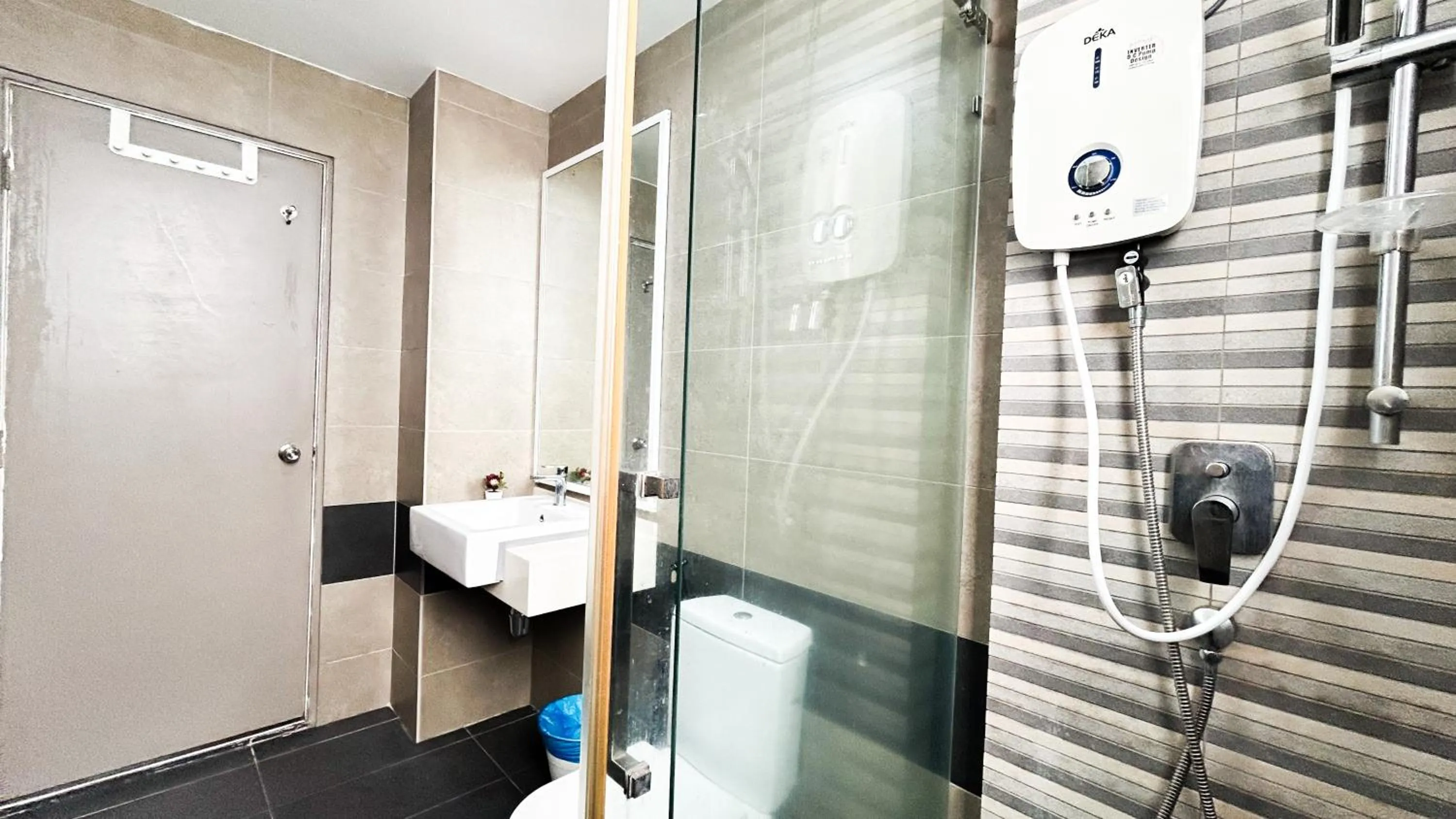 Bathroom in Setapak Central Signature Suites by Manhattan Group