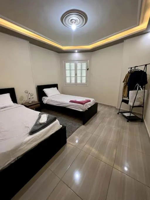 Bed in Beachside Bliss: Just Steps from the Shore