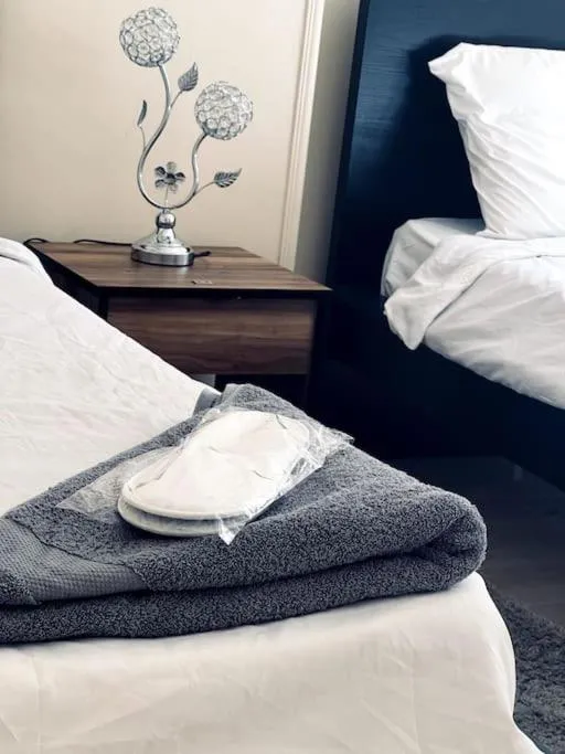 Bed in Beachside Bliss: Just Steps from the Shore