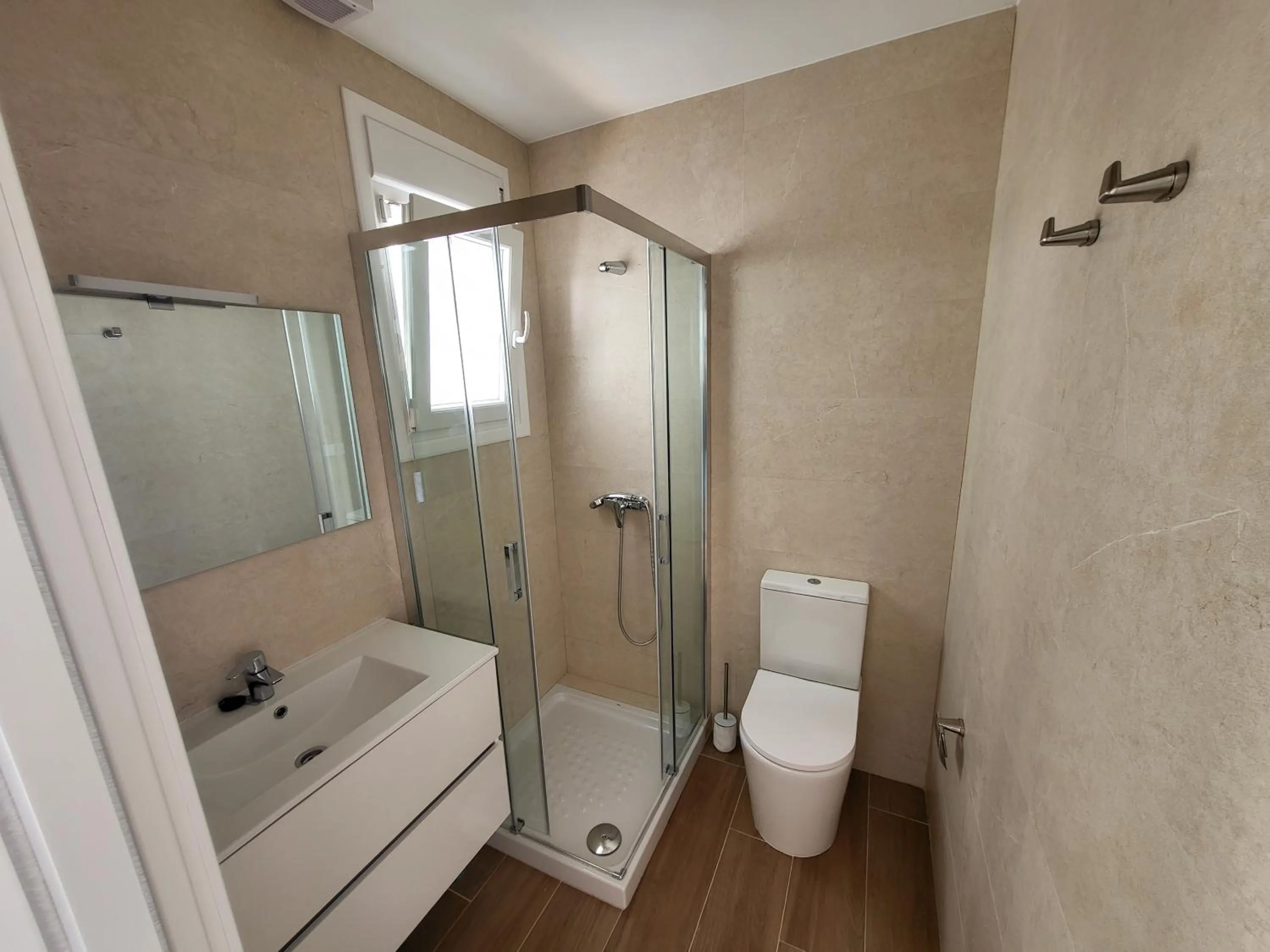 Apartamento nuevo en Planta Baja C con Piscina y Solarium