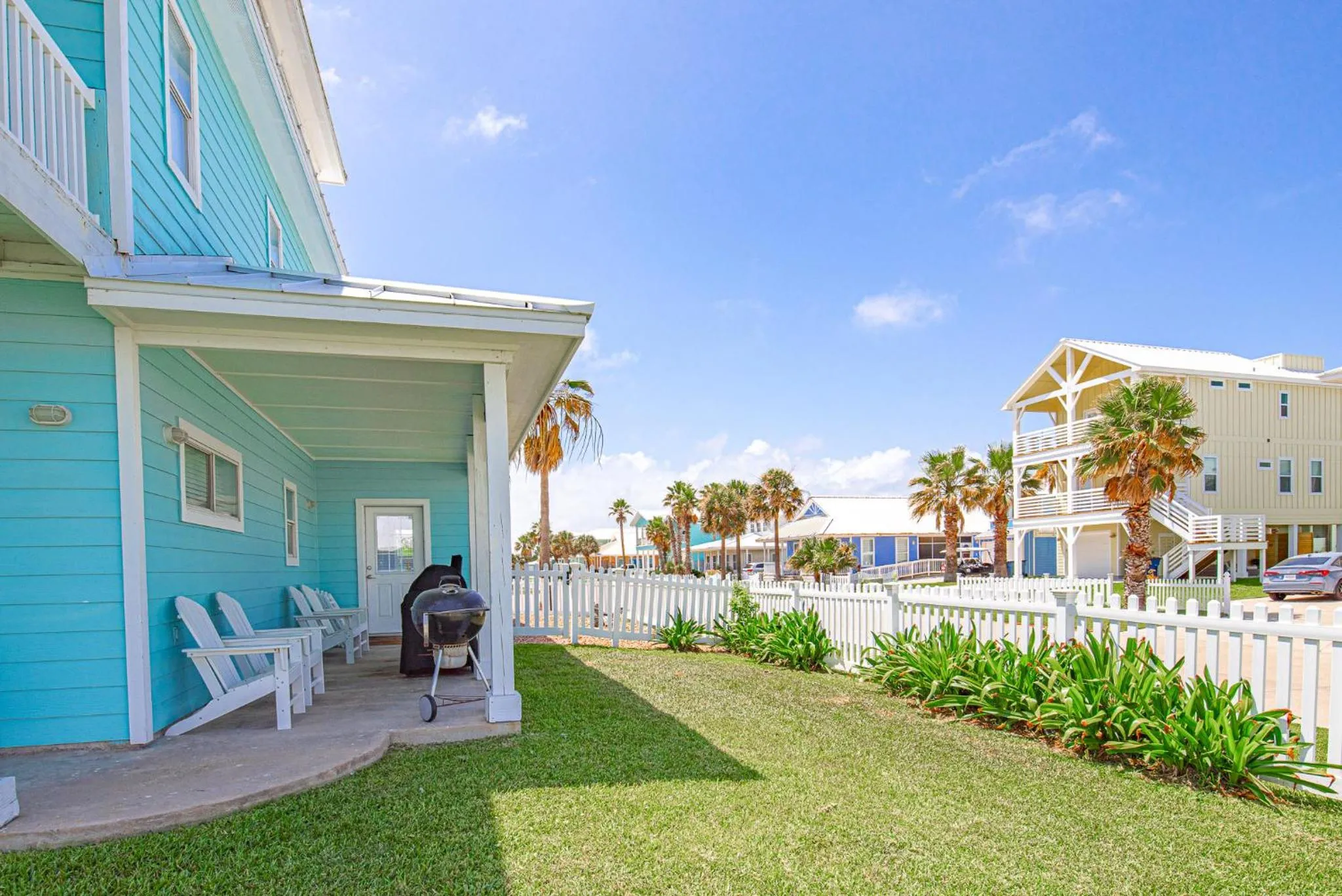 The Blue Fin House! Pool Table, Ocean View & Boardwalk to Beach