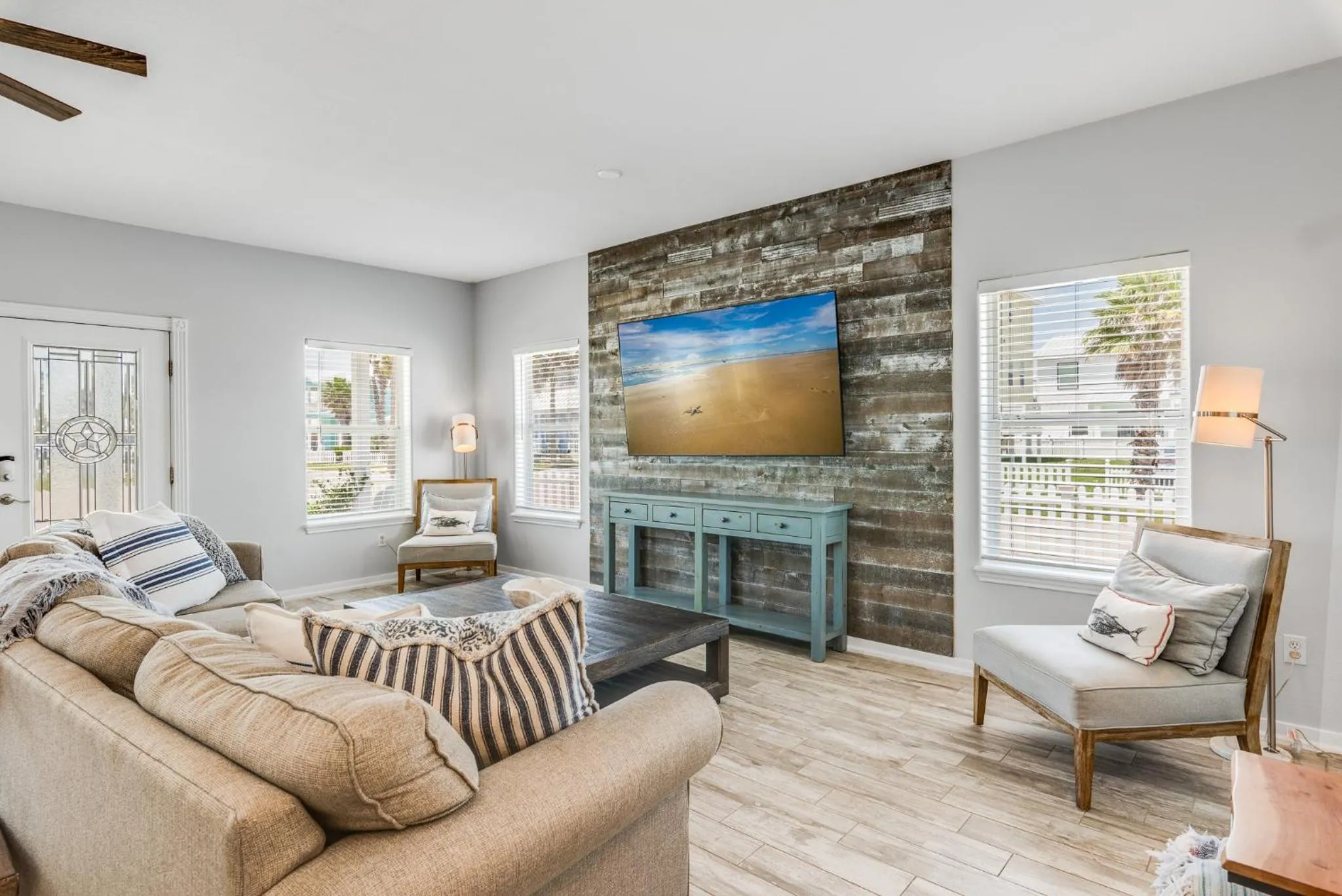 The Blue Fin House! Pool Table, Ocean View & Boardwalk to Beach