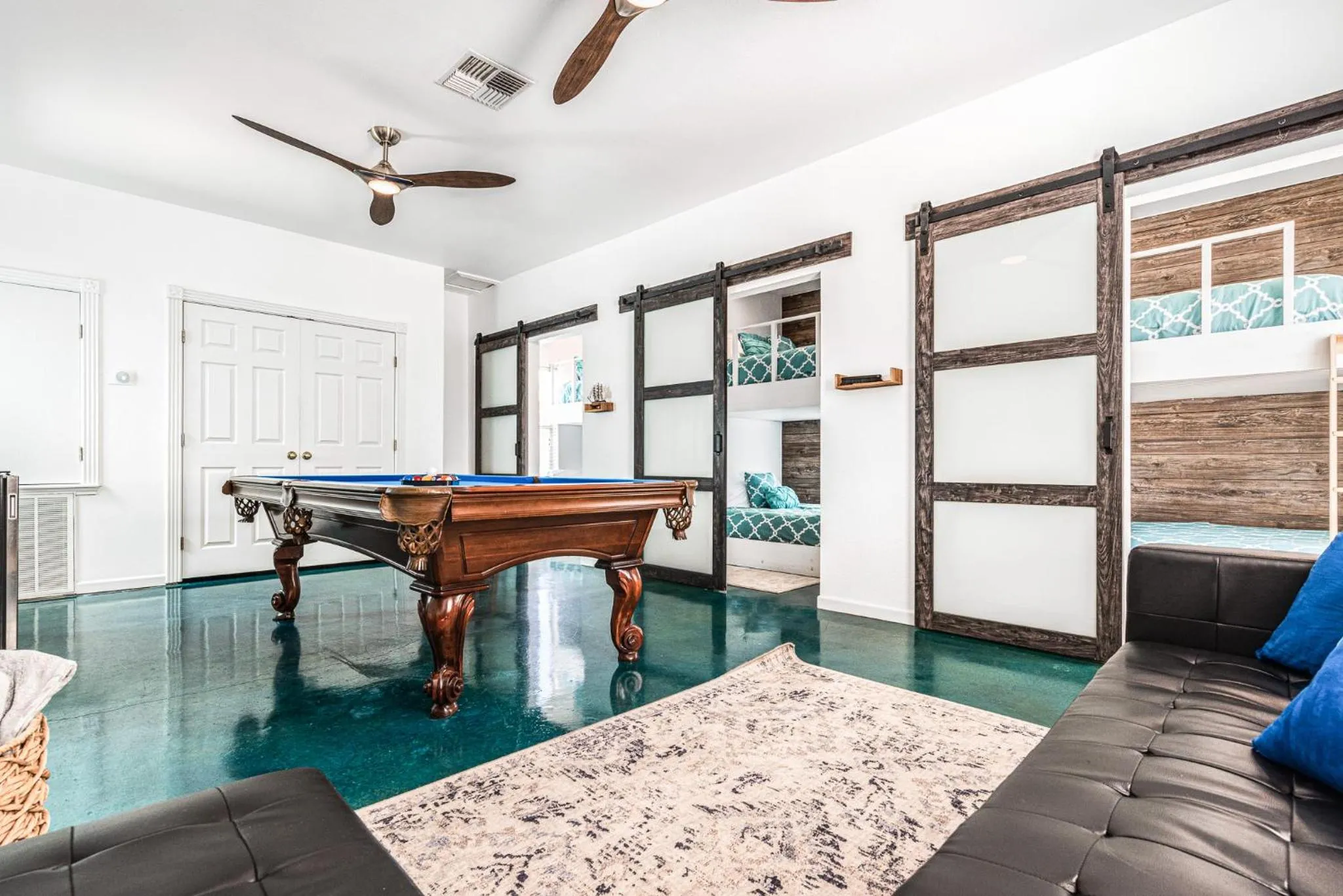 The Blue Fin House! Pool Table, Ocean View & Boardwalk to Beach
